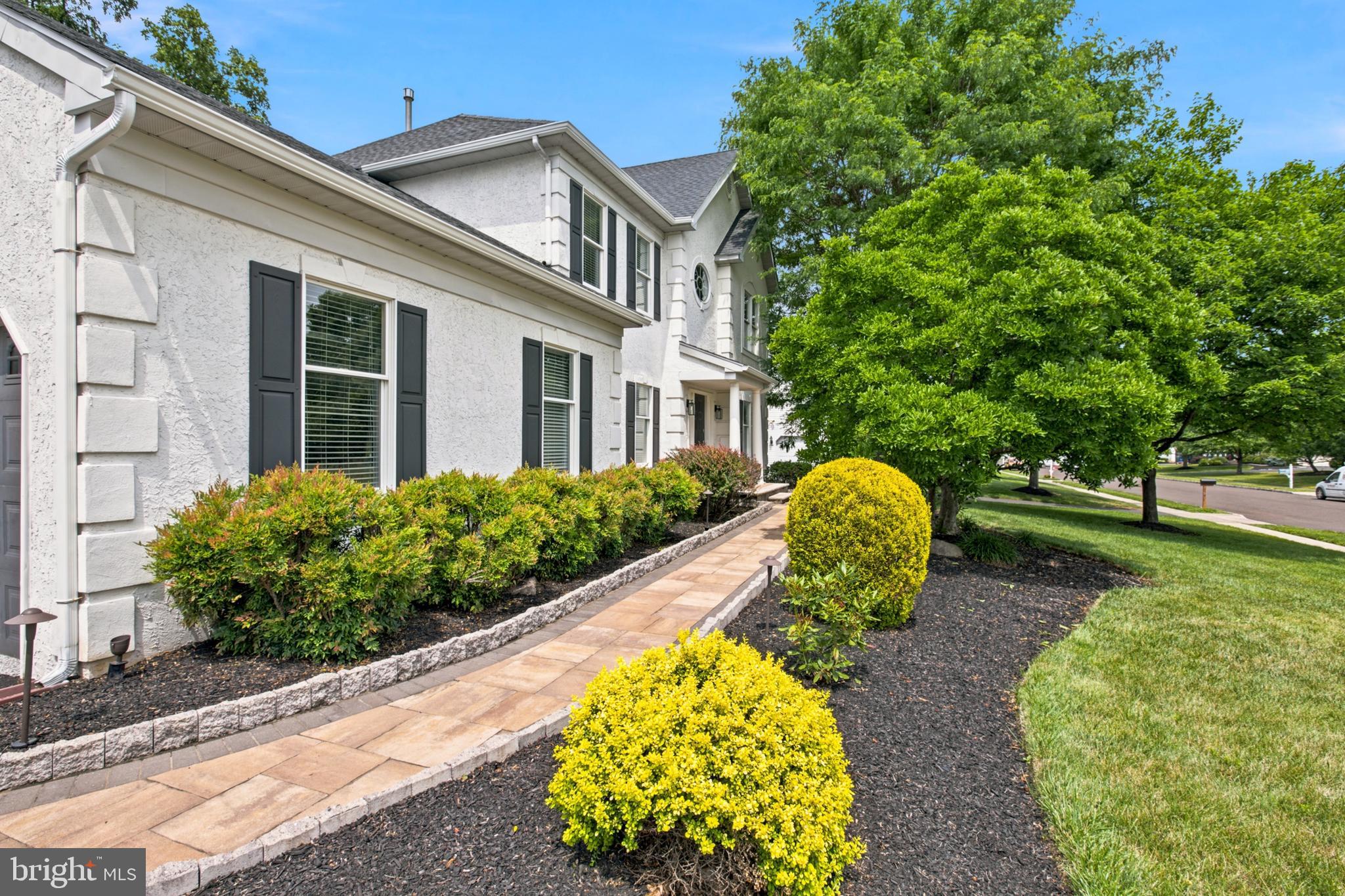 MEADOWBROOK - Residential