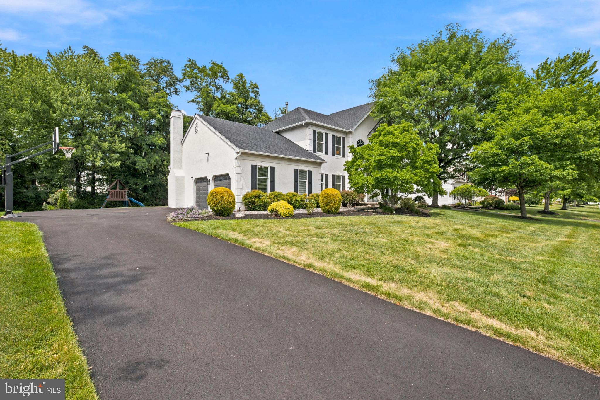 MEADOWBROOK - Residential