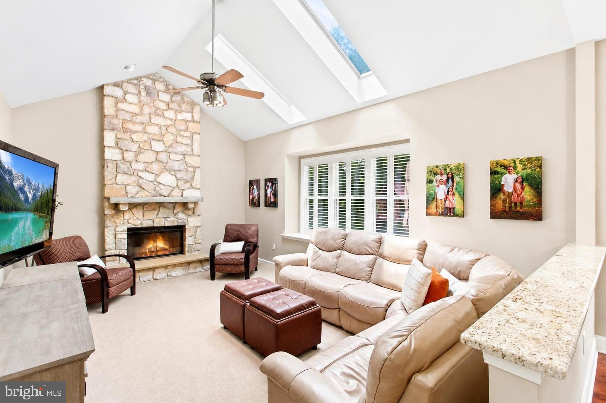 MEADOWBROOK - Residential