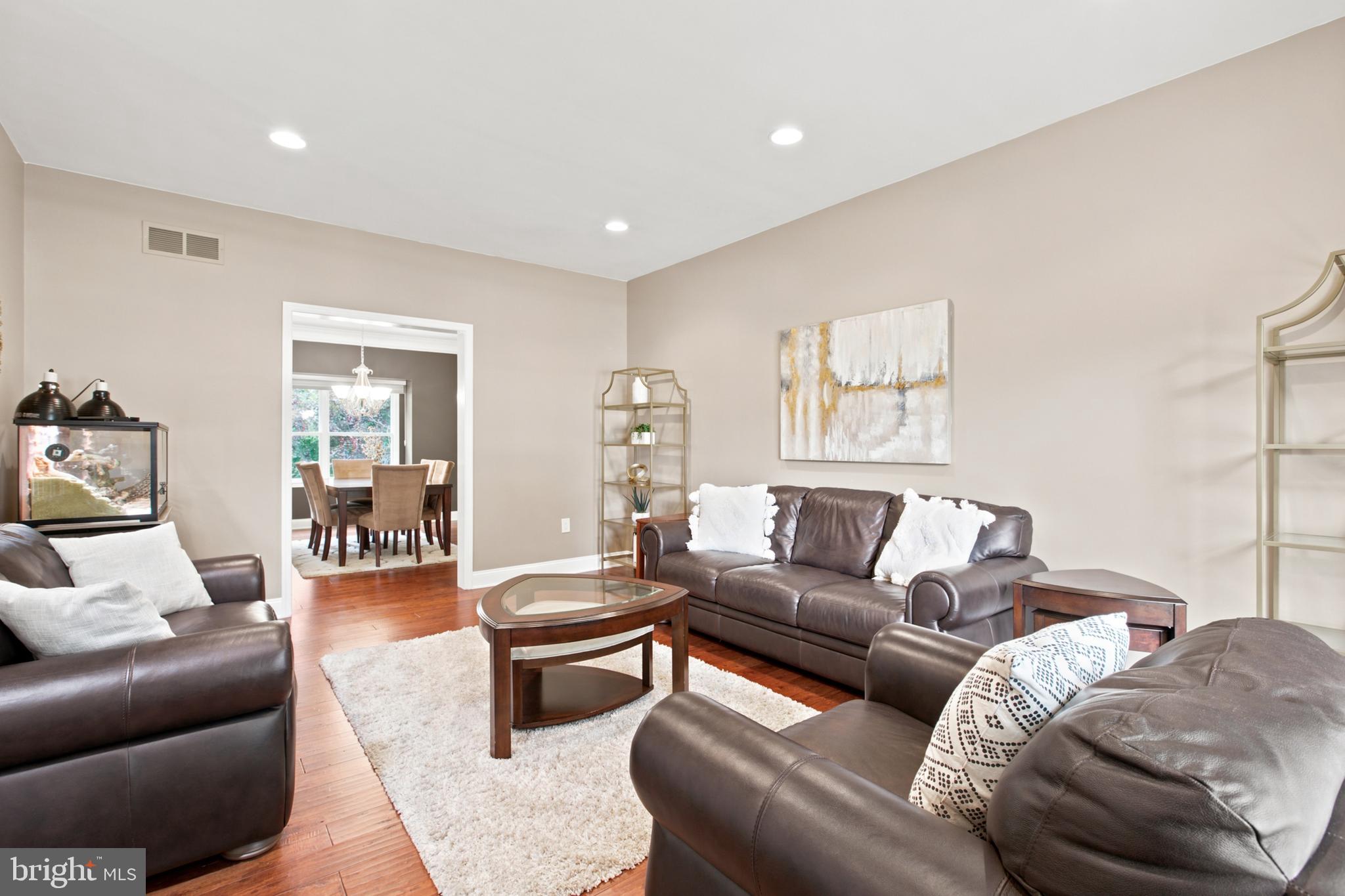 MEADOWBROOK - Residential