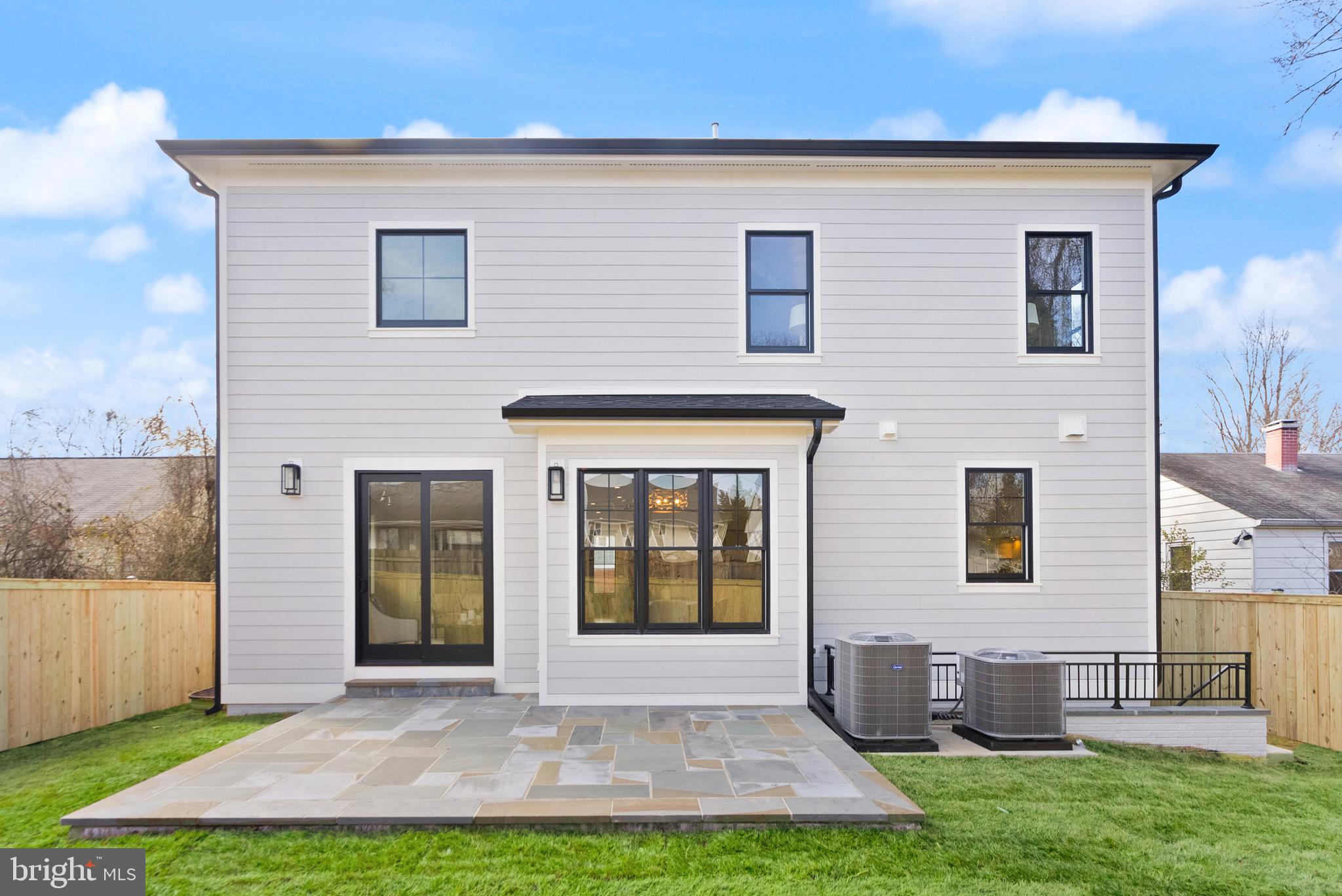 GEORGETOWN VILLAGE - Residential