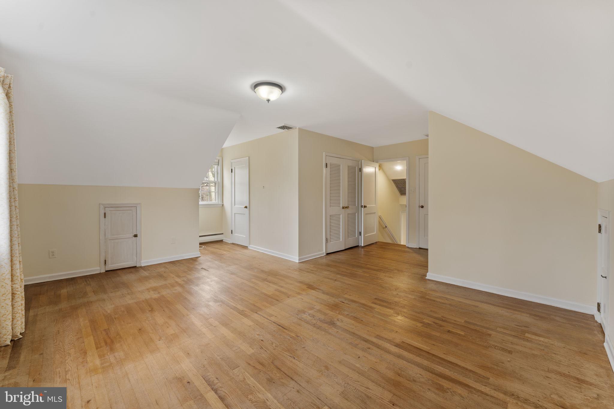 STONEHENGE - Residential