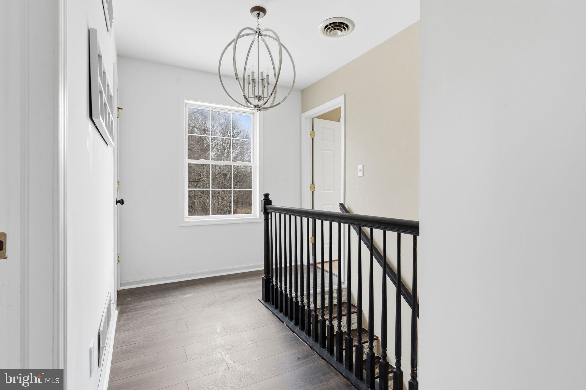 ROLLING MEADOWS - Residential