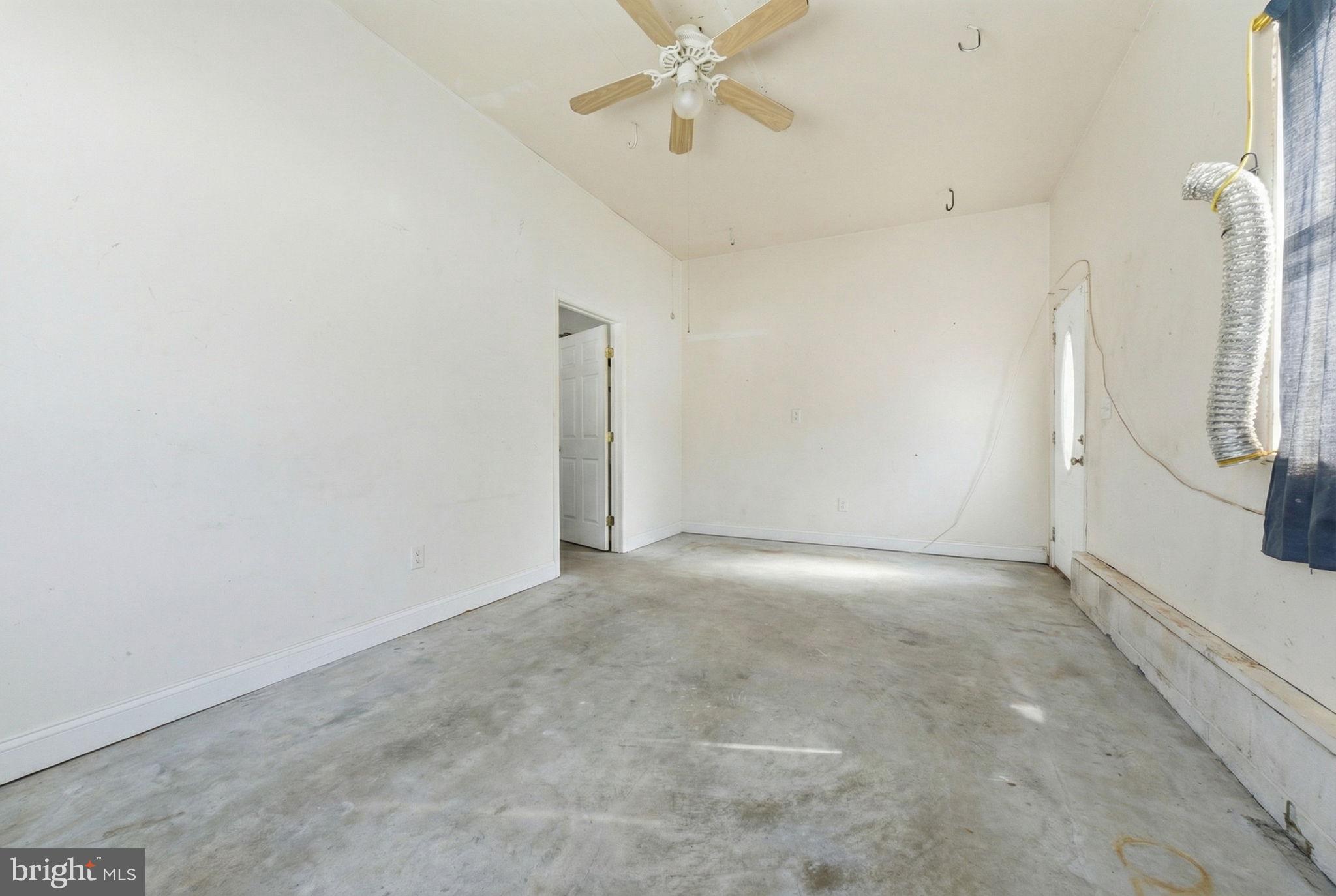 ROLLING MEADOWS - Residential