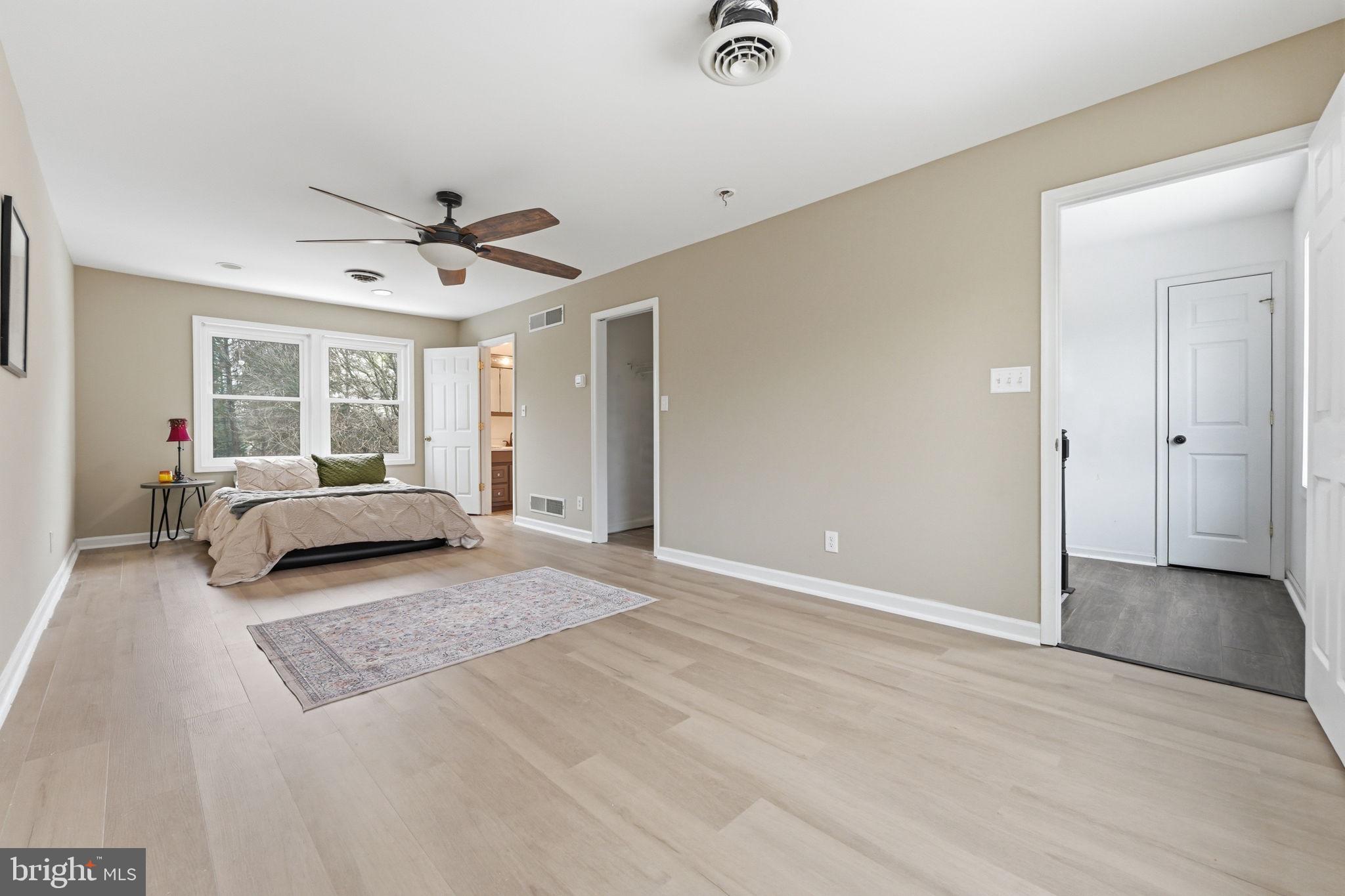 ROLLING MEADOWS - Residential