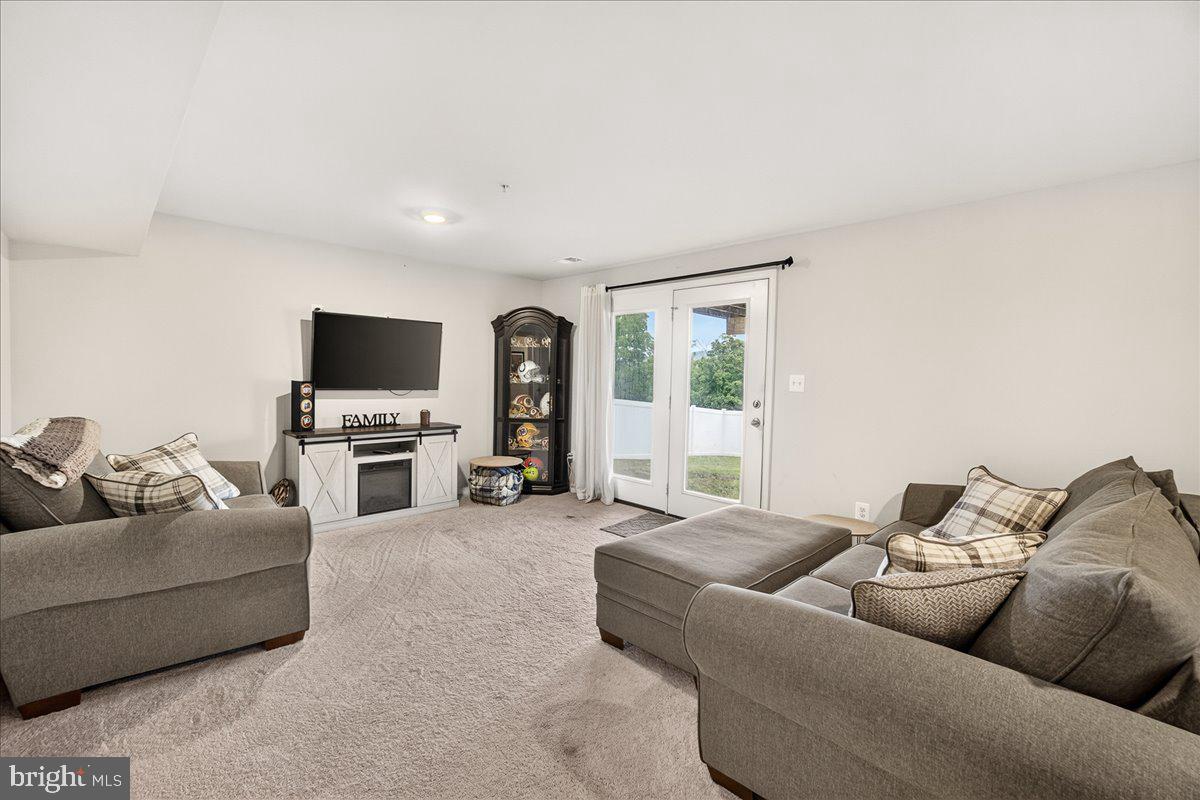 HAMMAKER HILLS - Residential