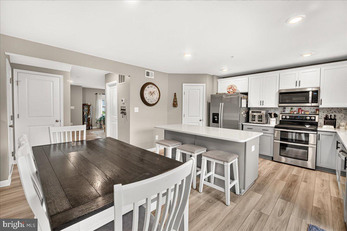 HAMMAKER HILLS - Residential