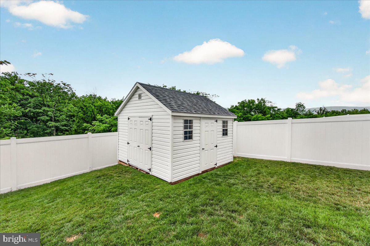 HAMMAKER HILLS - Residential