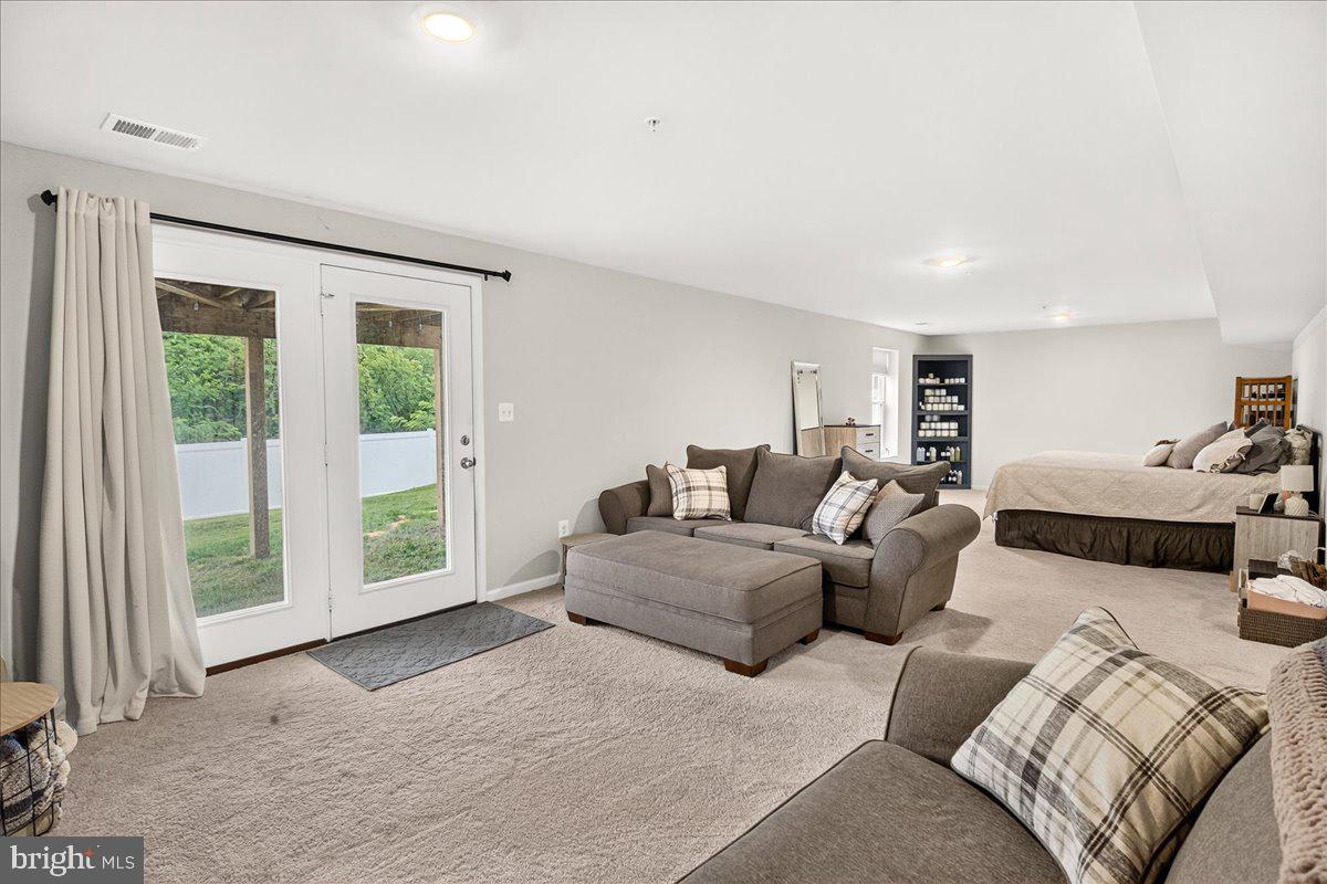 HAMMAKER HILLS - Residential