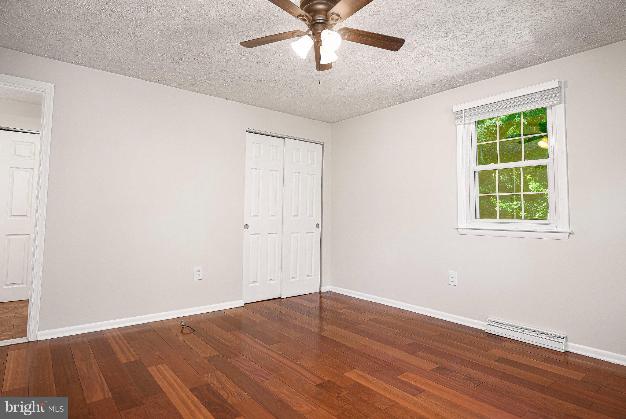 FOREST LAKES - Residential