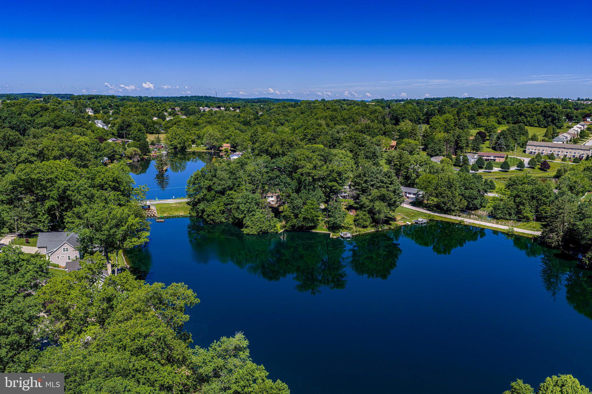 FOREST LAKES - Residential