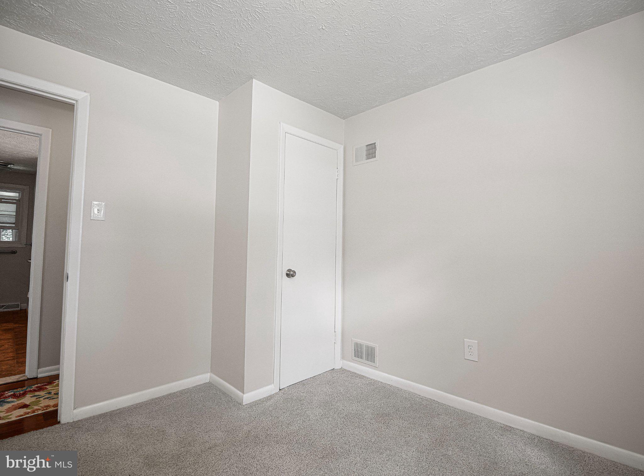 FOREST LAKES - Residential