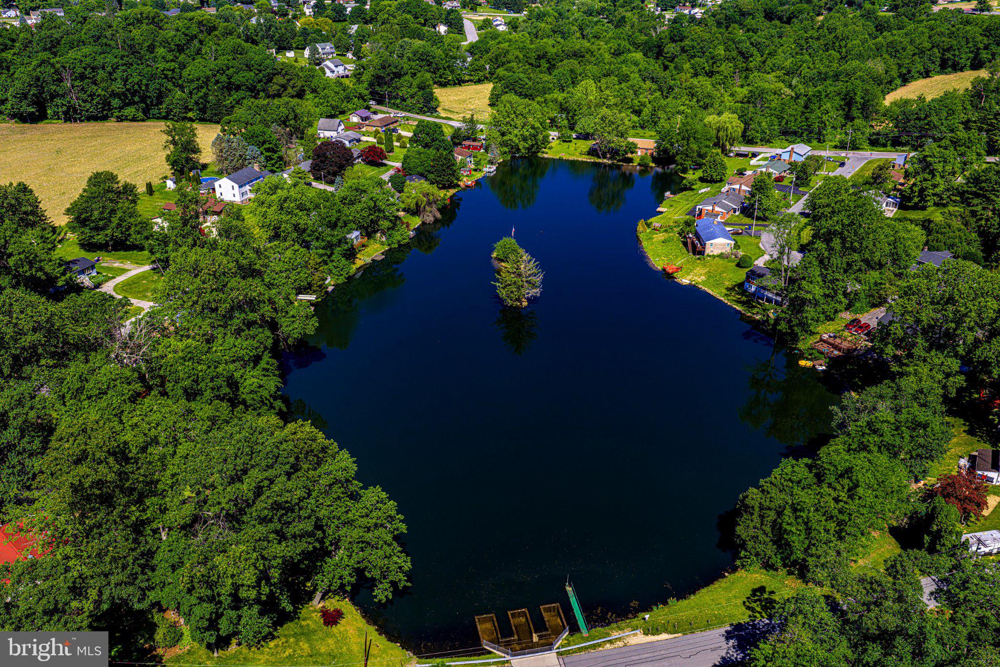 FOREST LAKES - Residential