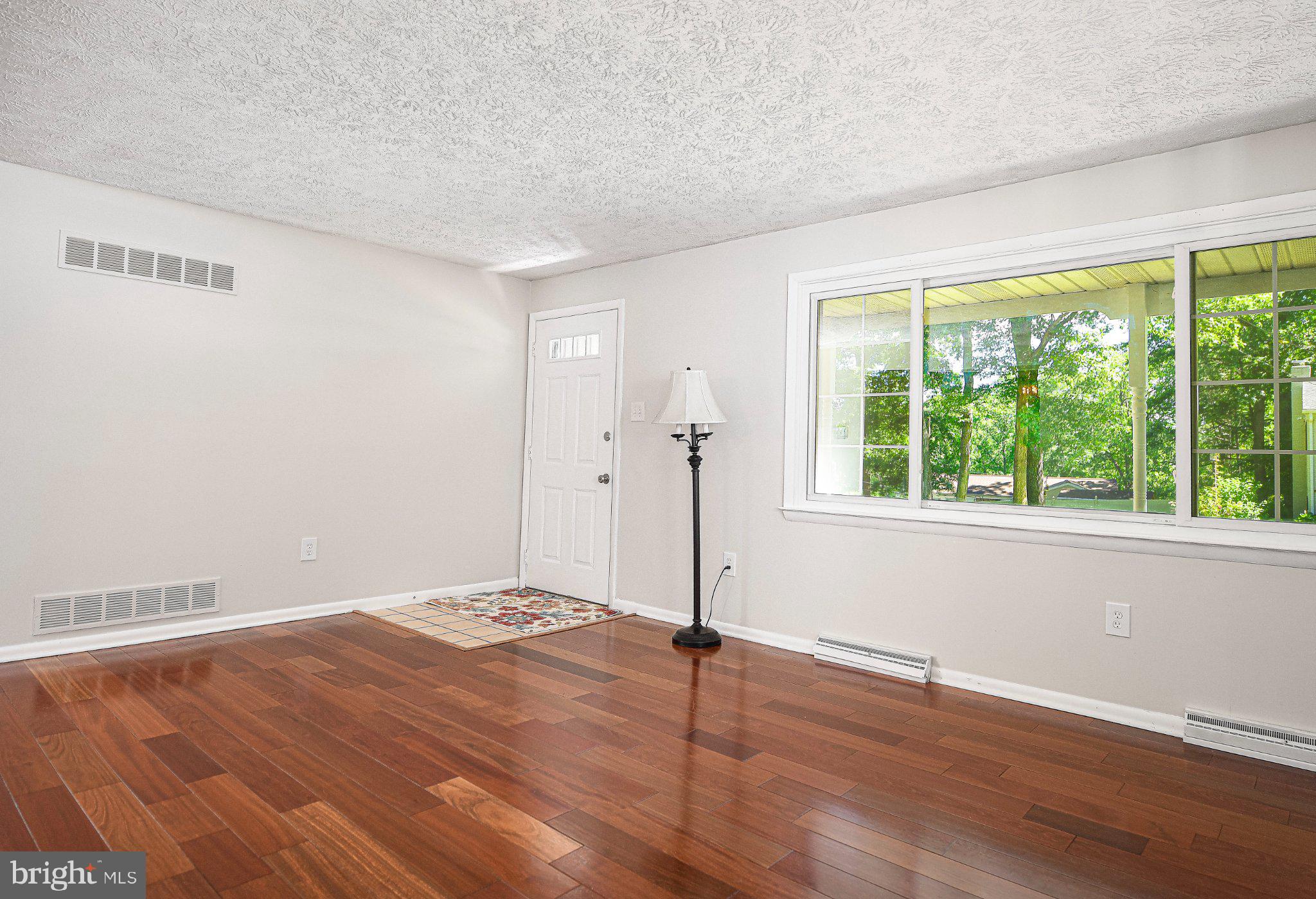 FOREST LAKES - Residential