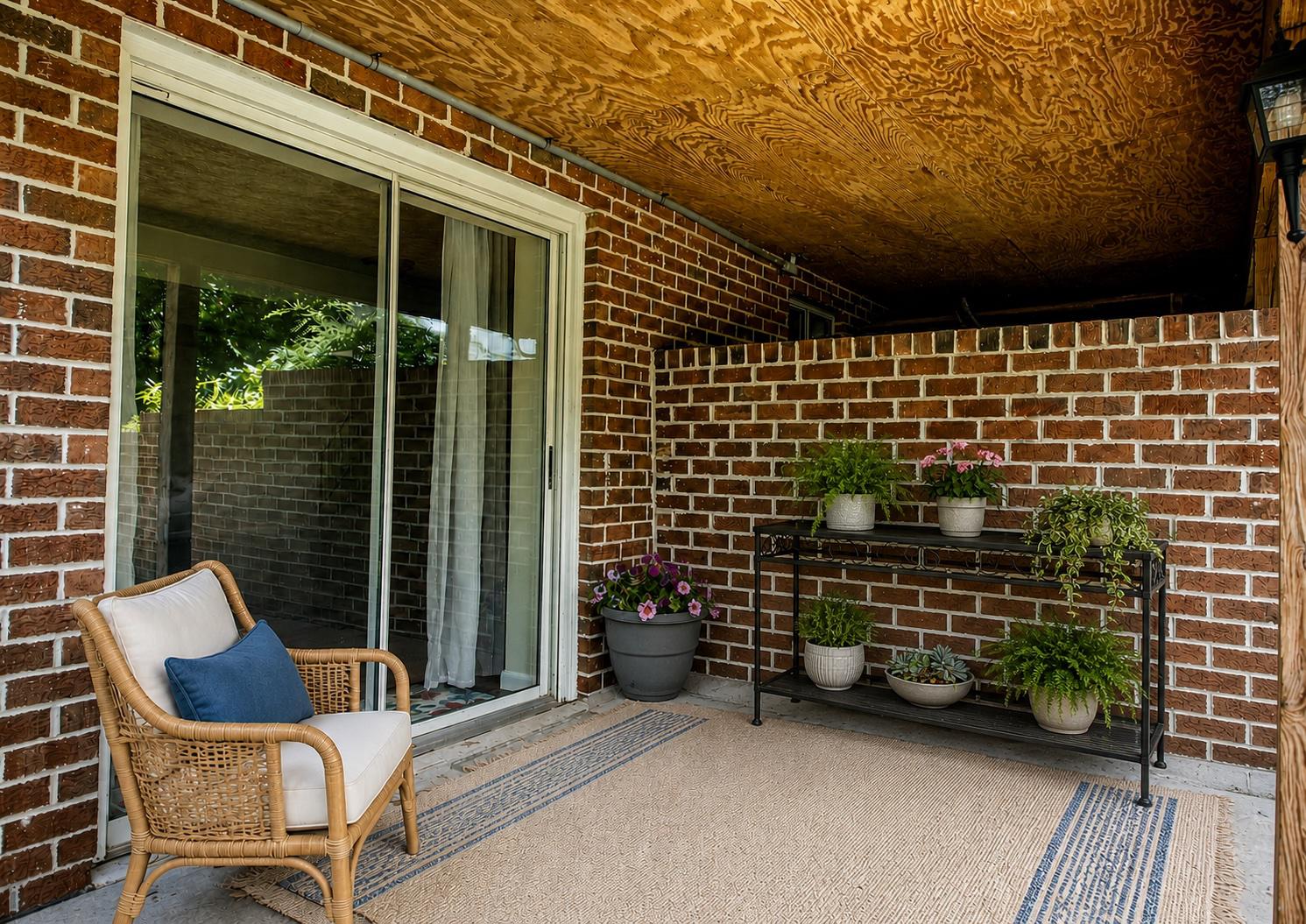 FOREST LAKES - Residential