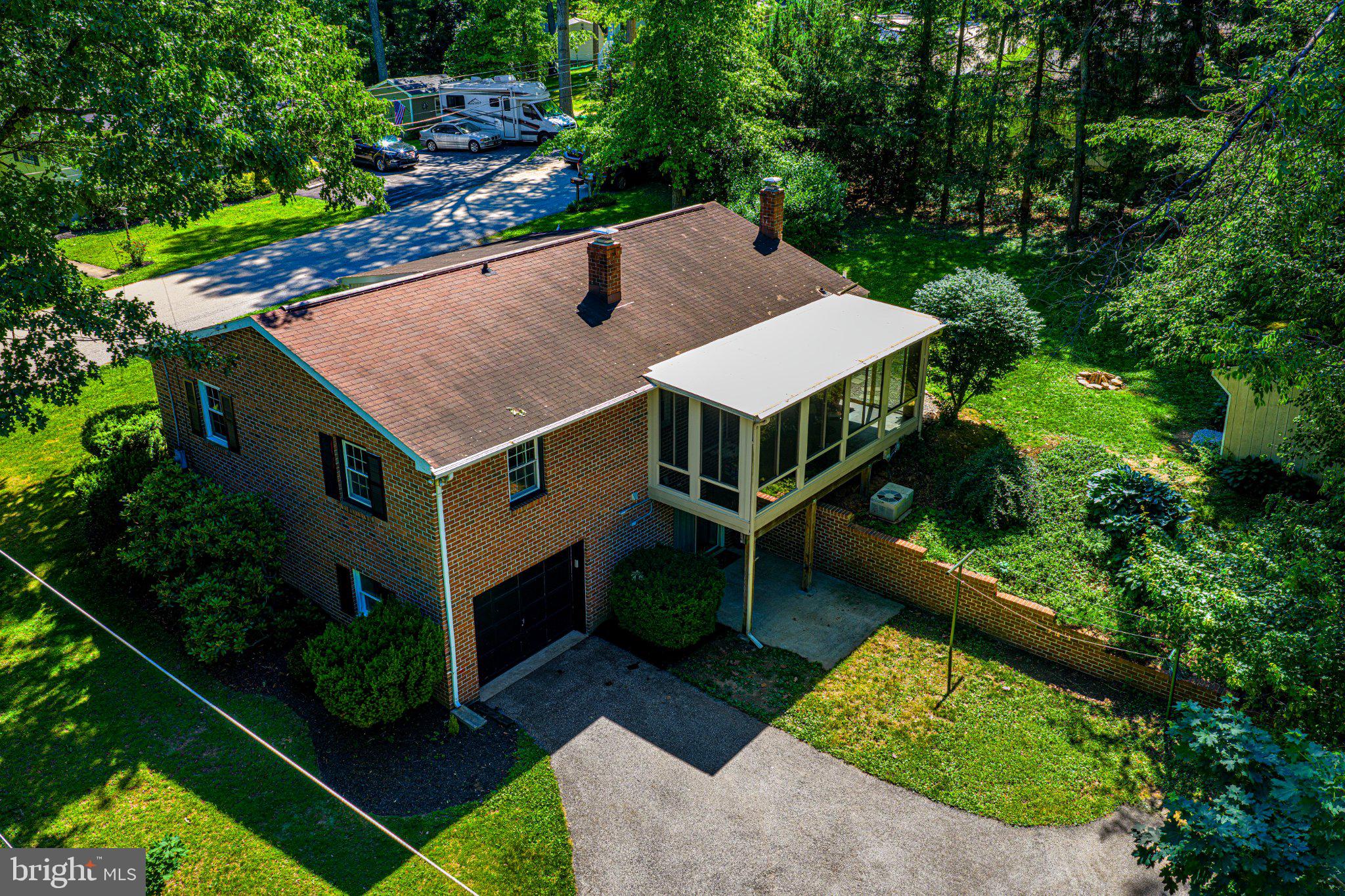 FOREST LAKES - Residential