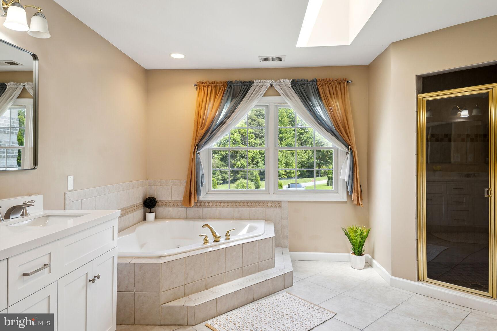 CEDAR FARMS - Residential