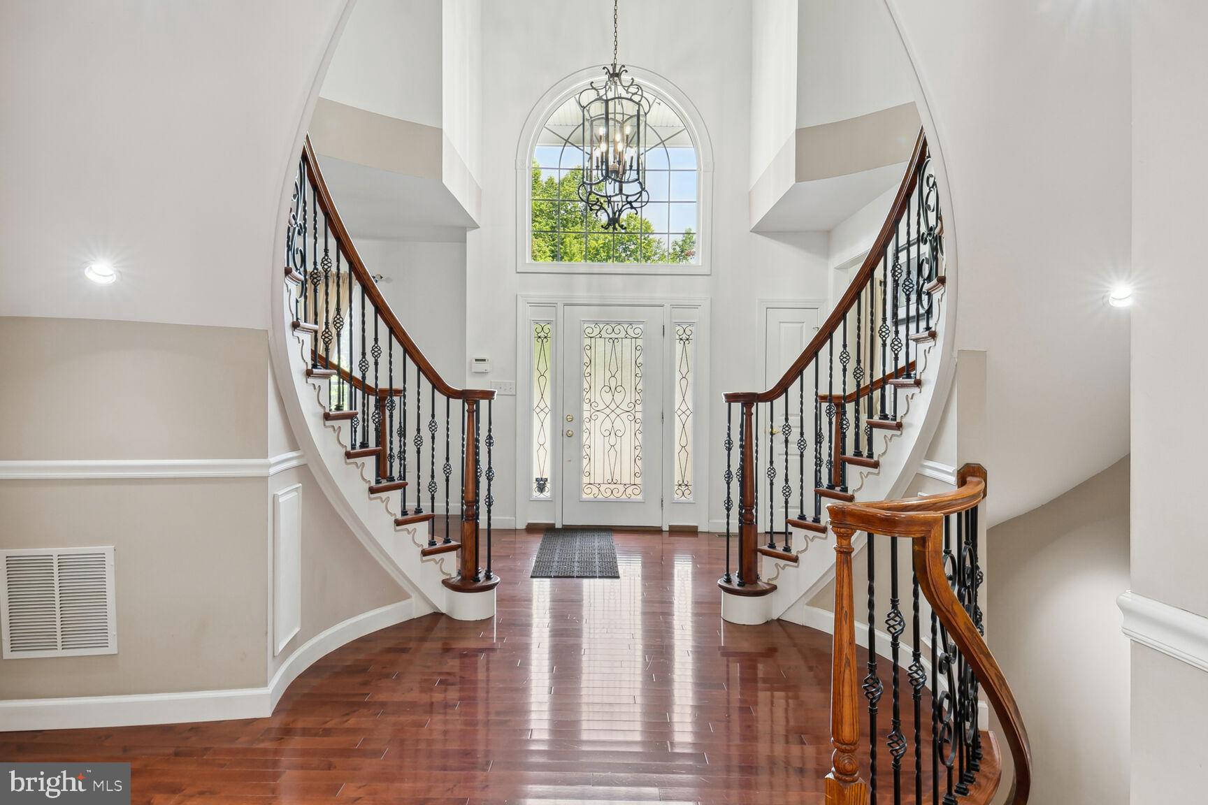 CEDAR FARMS - Residential