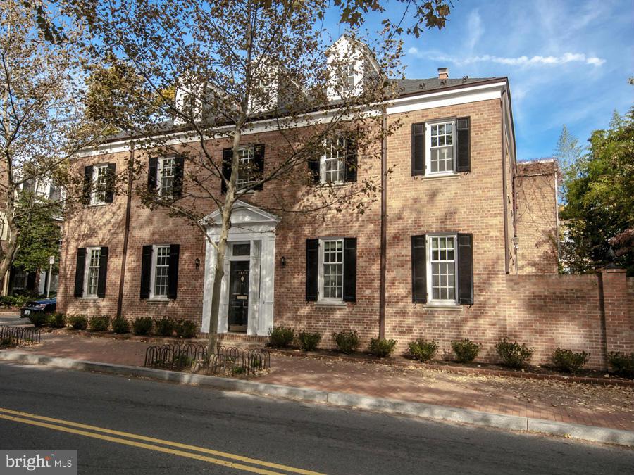 GEORGETOWN - Residential