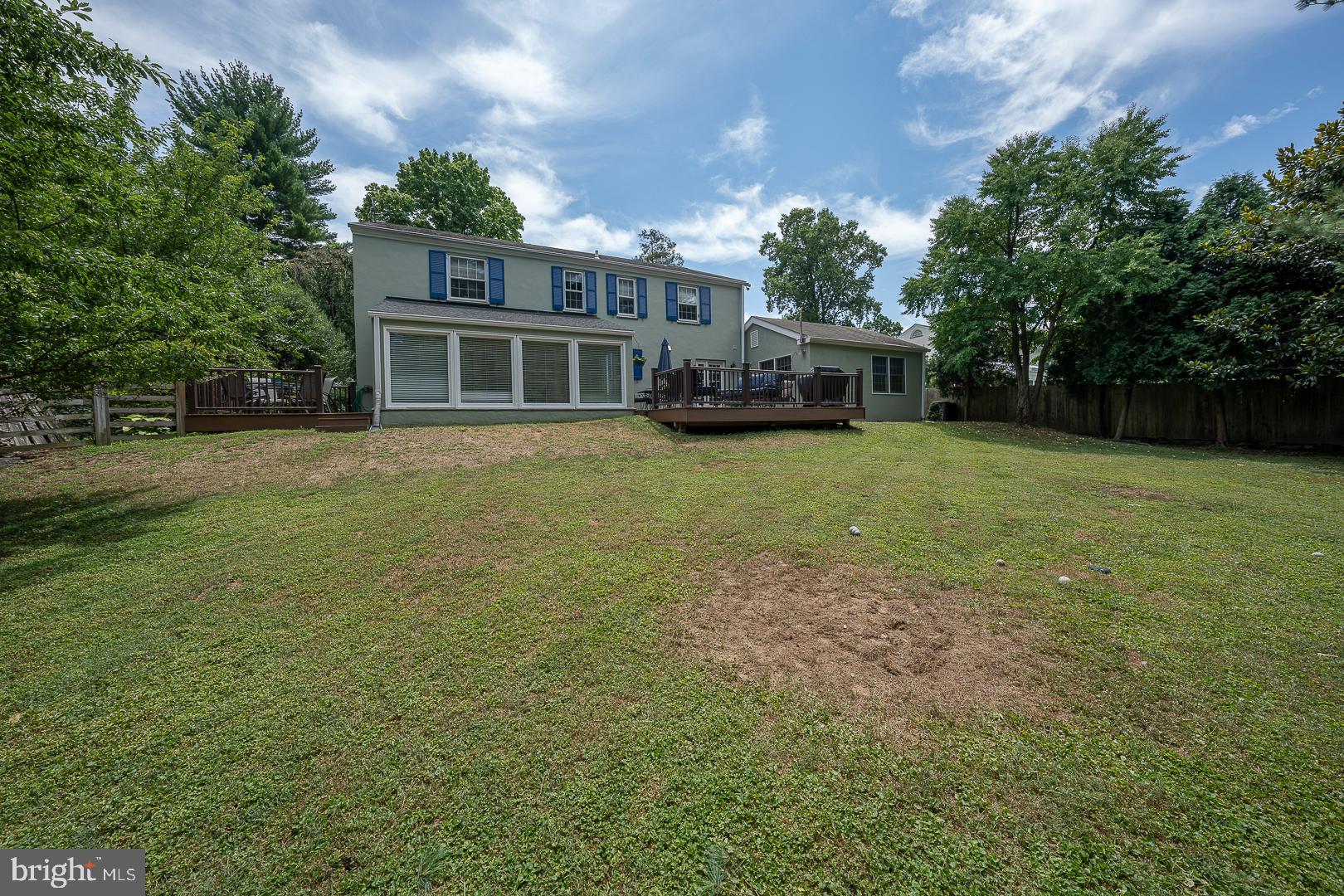 CHESTNUT HILL - Residential