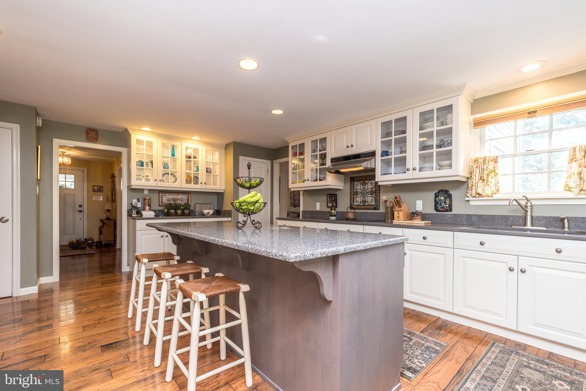PEBBLE HILL - Residential