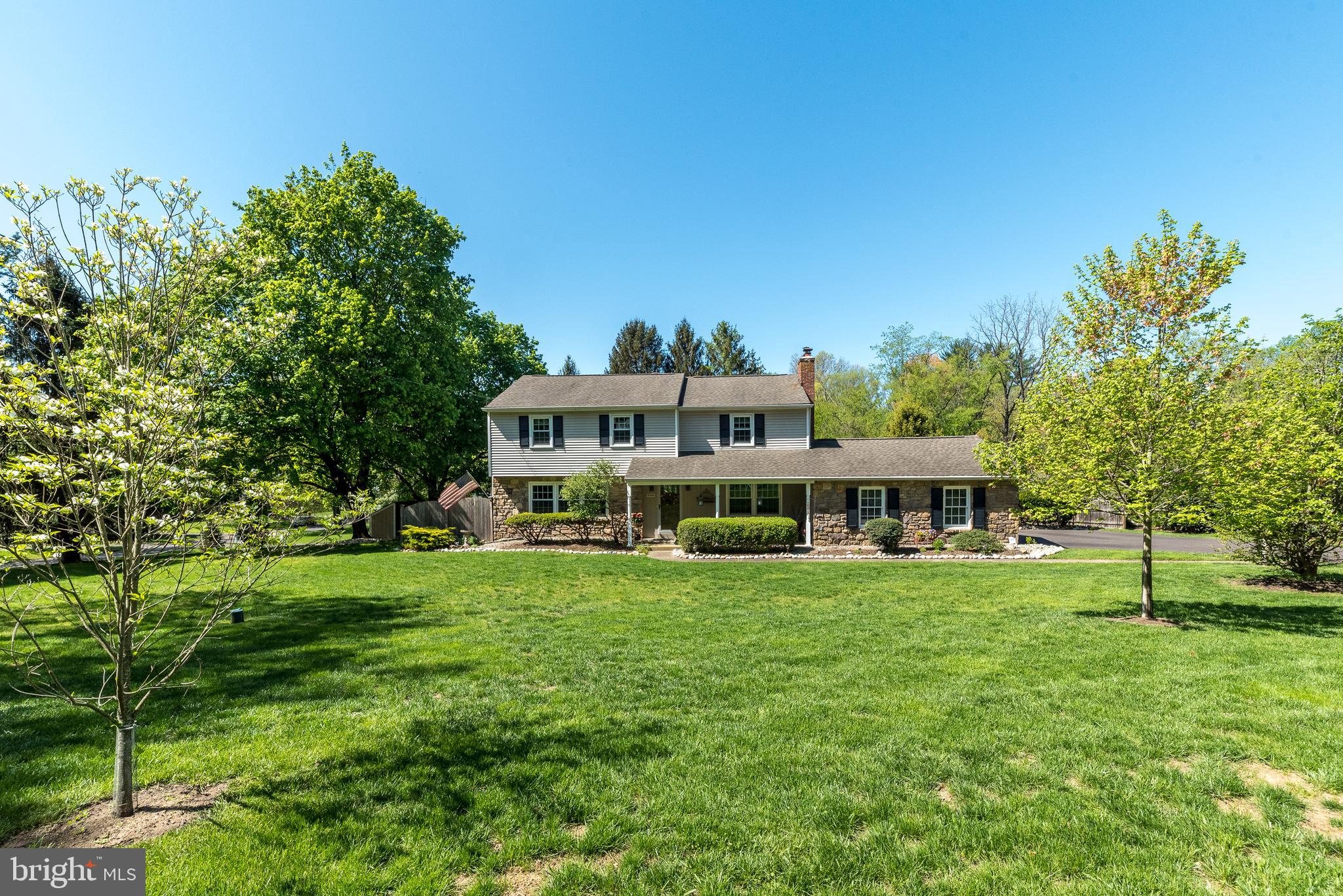 PEBBLE HILL - Residential