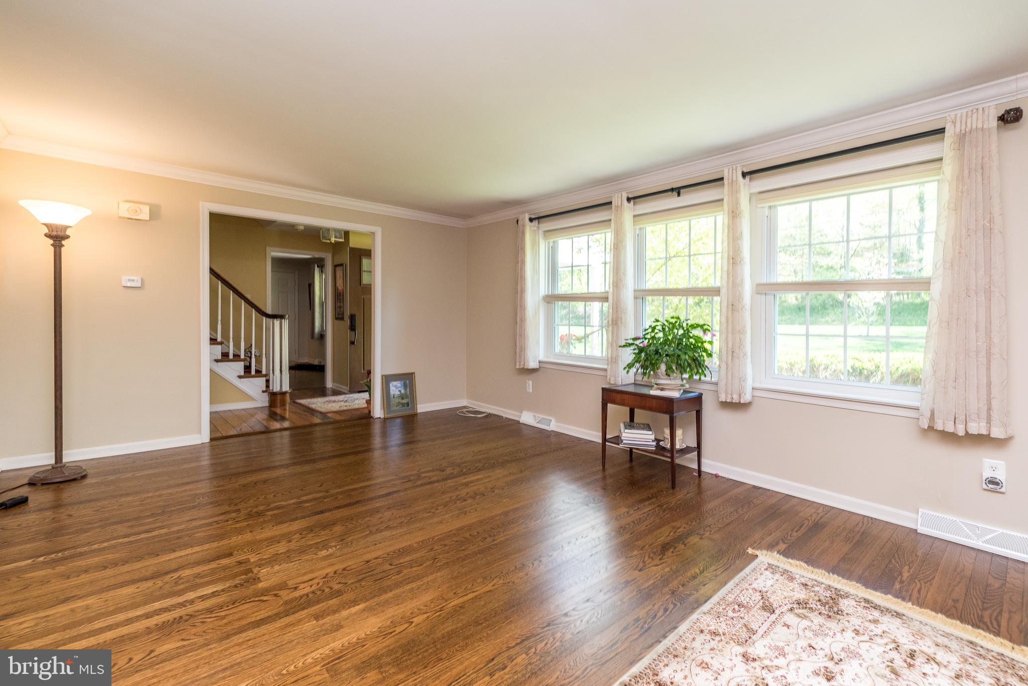 PEBBLE HILL - Residential