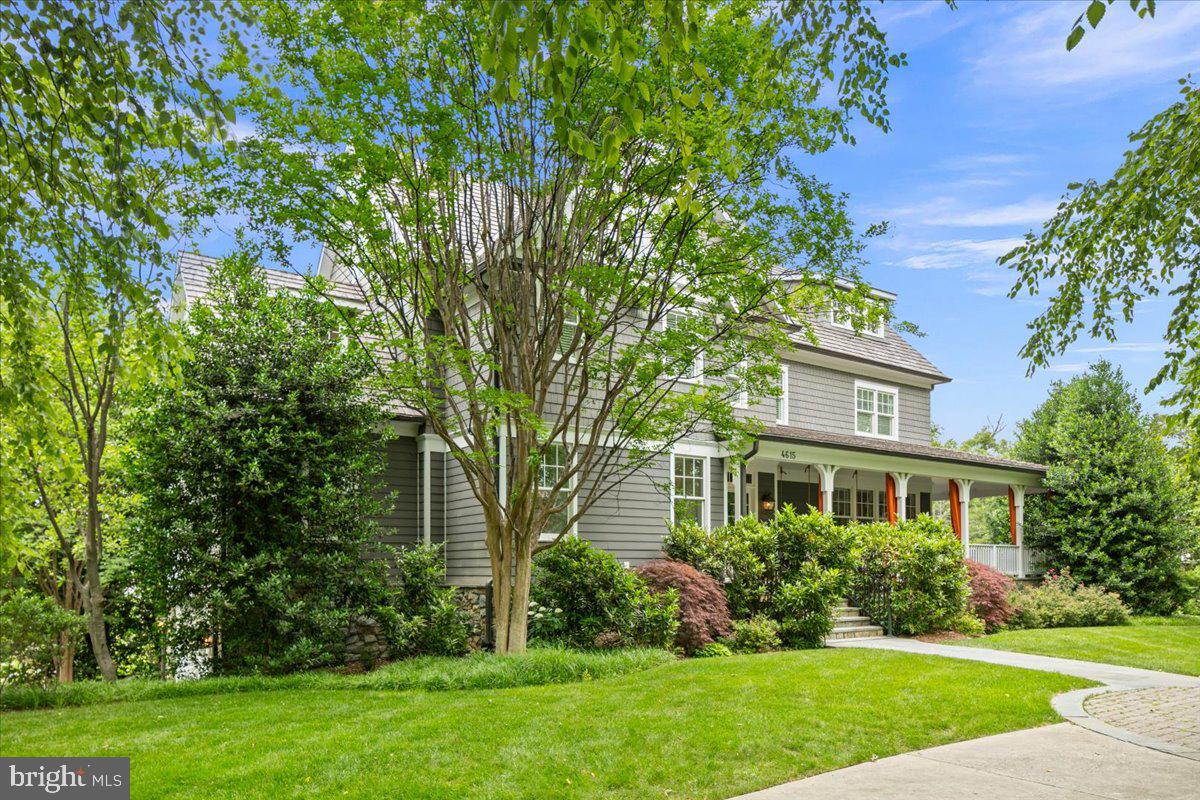 COUNTRY CLUB HILLS - Residential