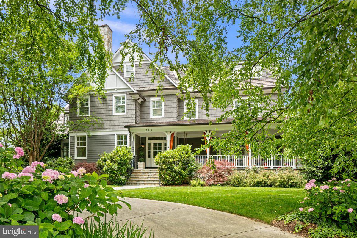 COUNTRY CLUB HILLS - Residential
