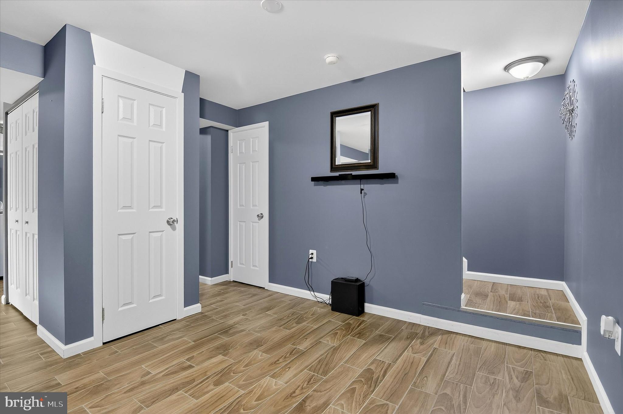 CEDAR LAWN - Residential