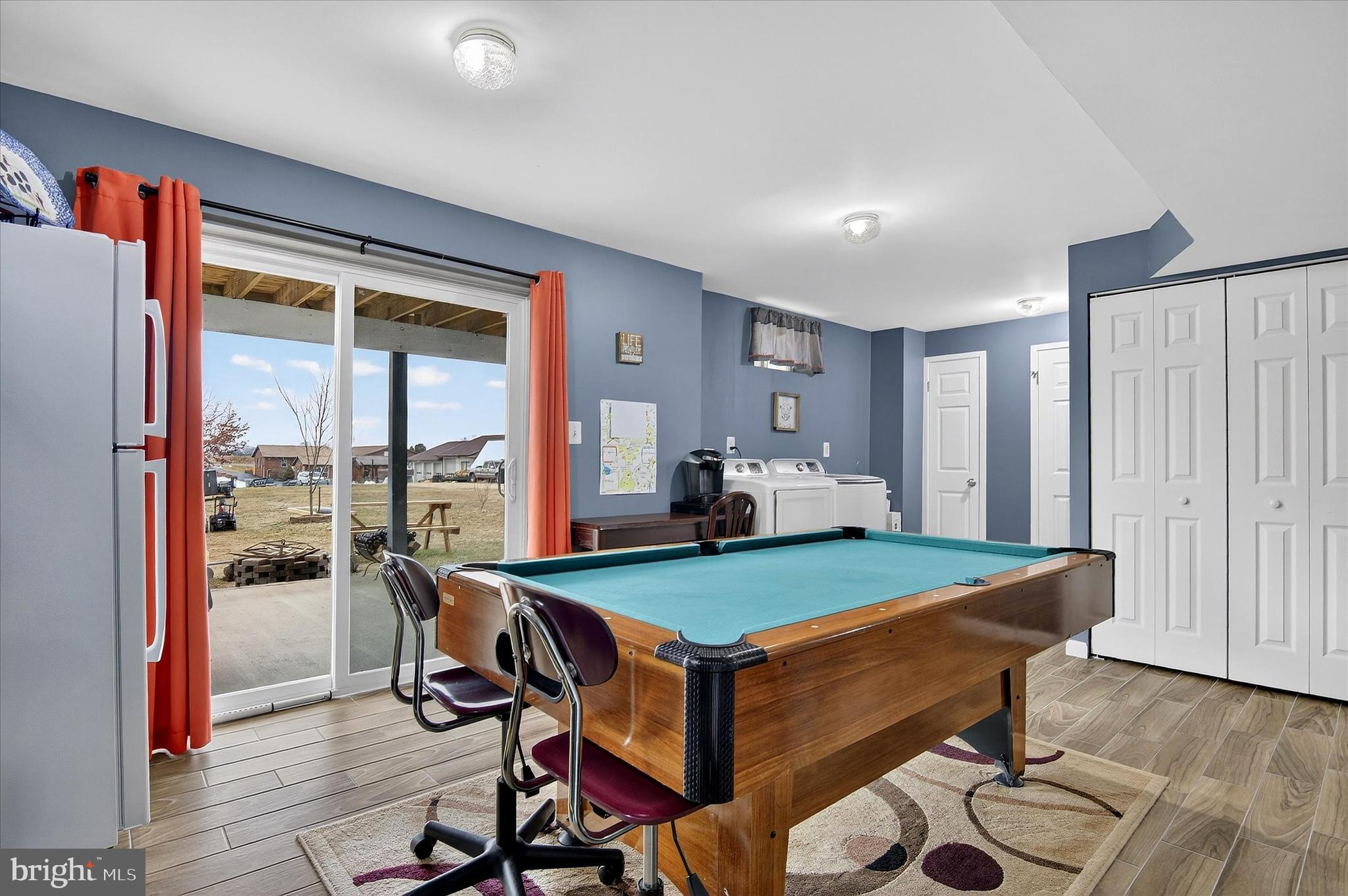 CEDAR LAWN - Residential