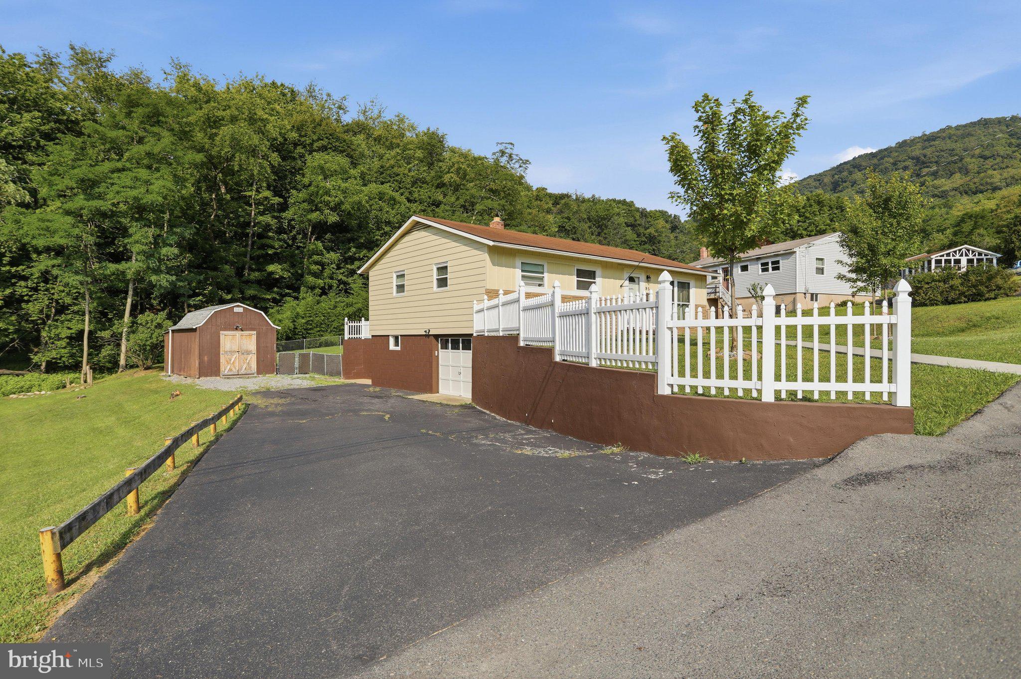 OLD ORCHARD - Residential