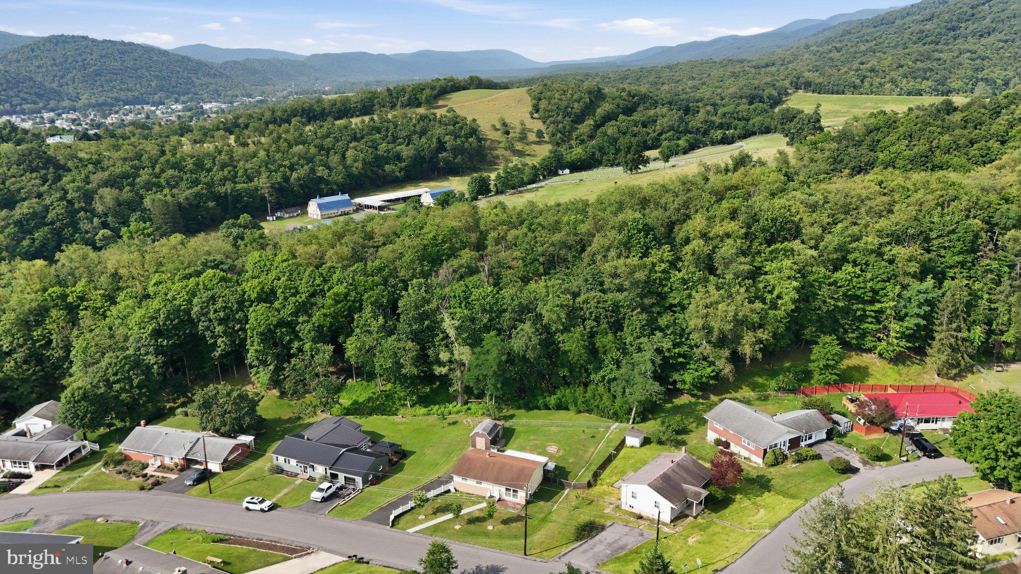 OLD ORCHARD - Residential