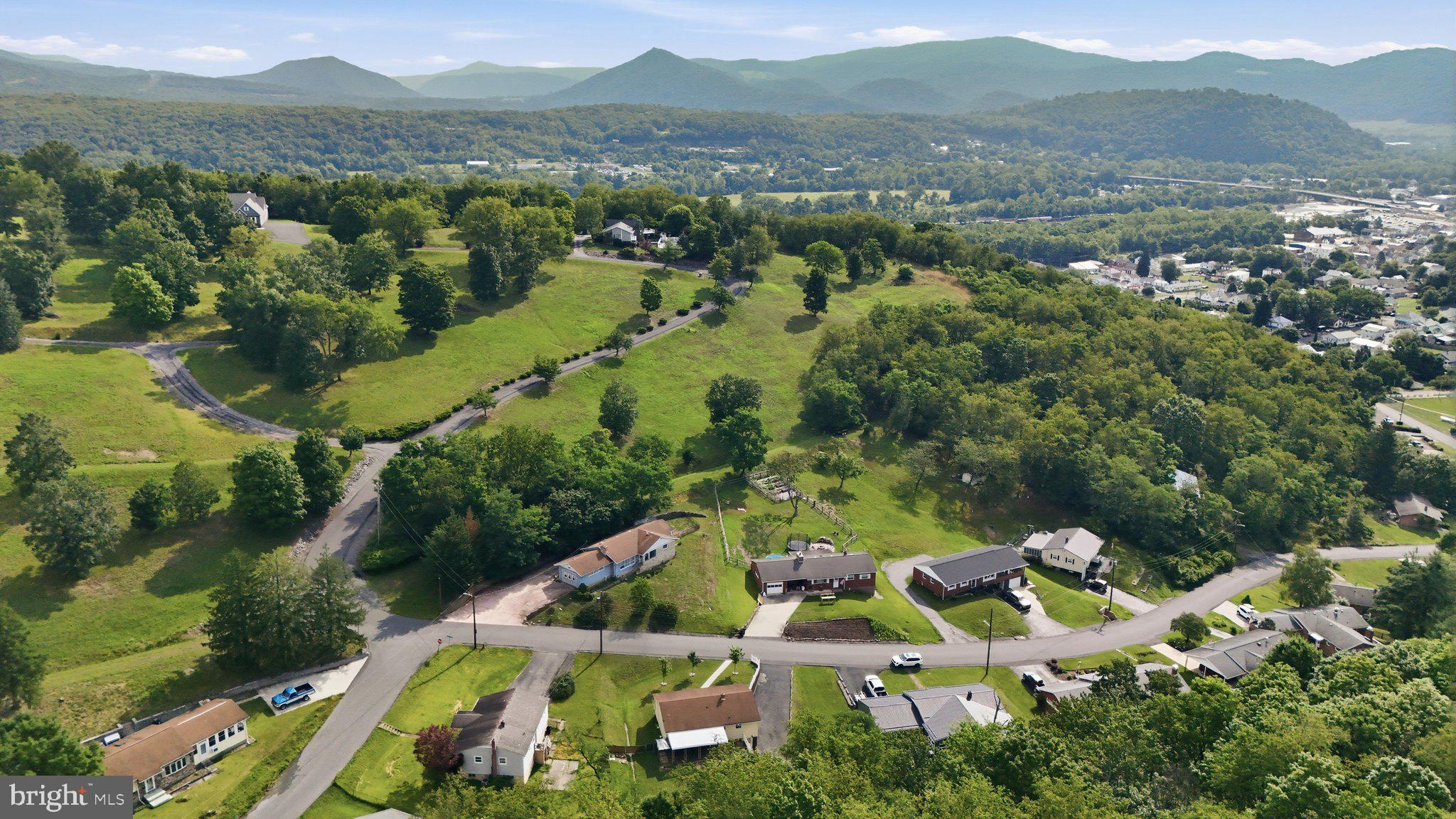 OLD ORCHARD - Residential