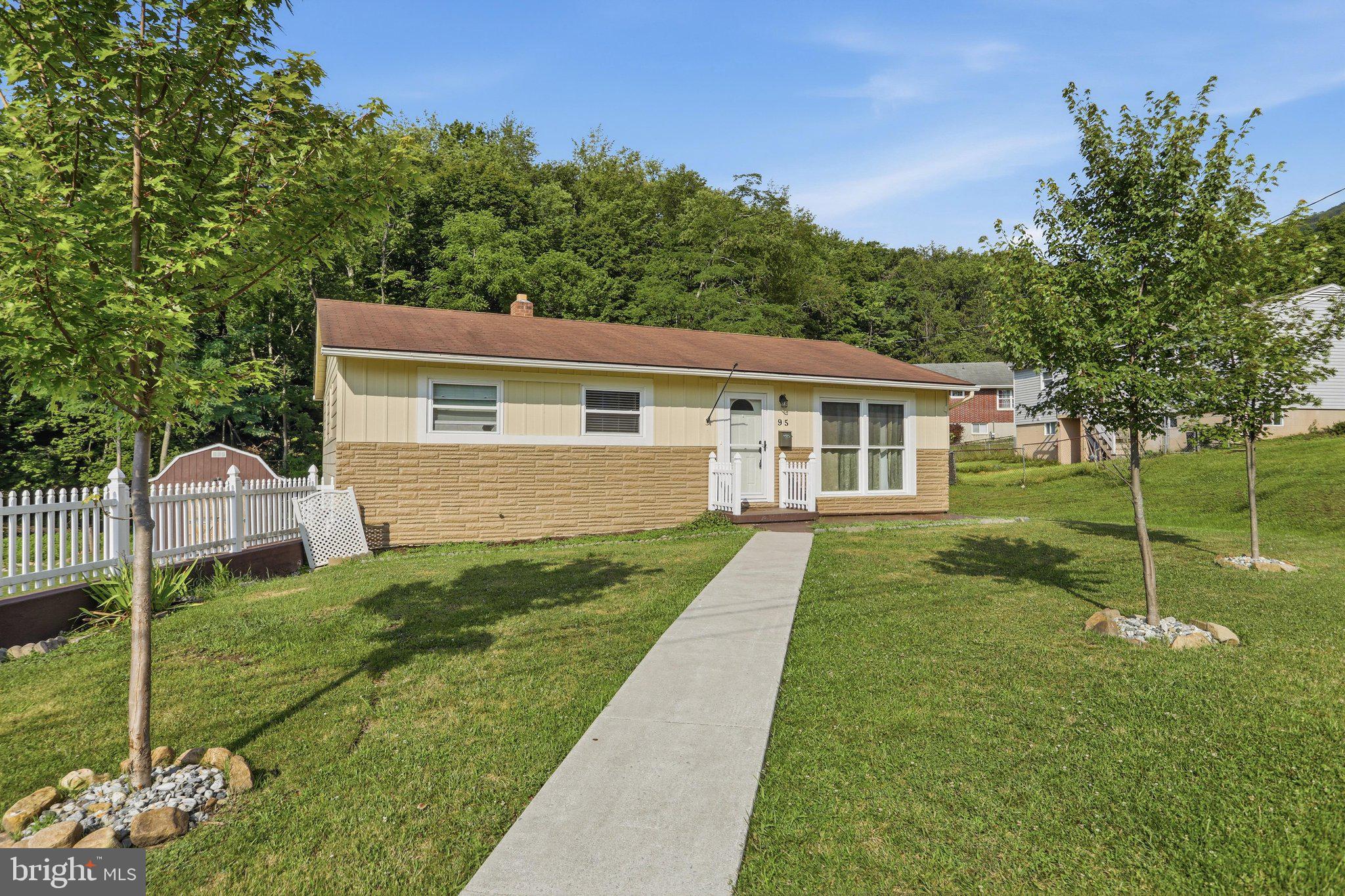 OLD ORCHARD - Residential