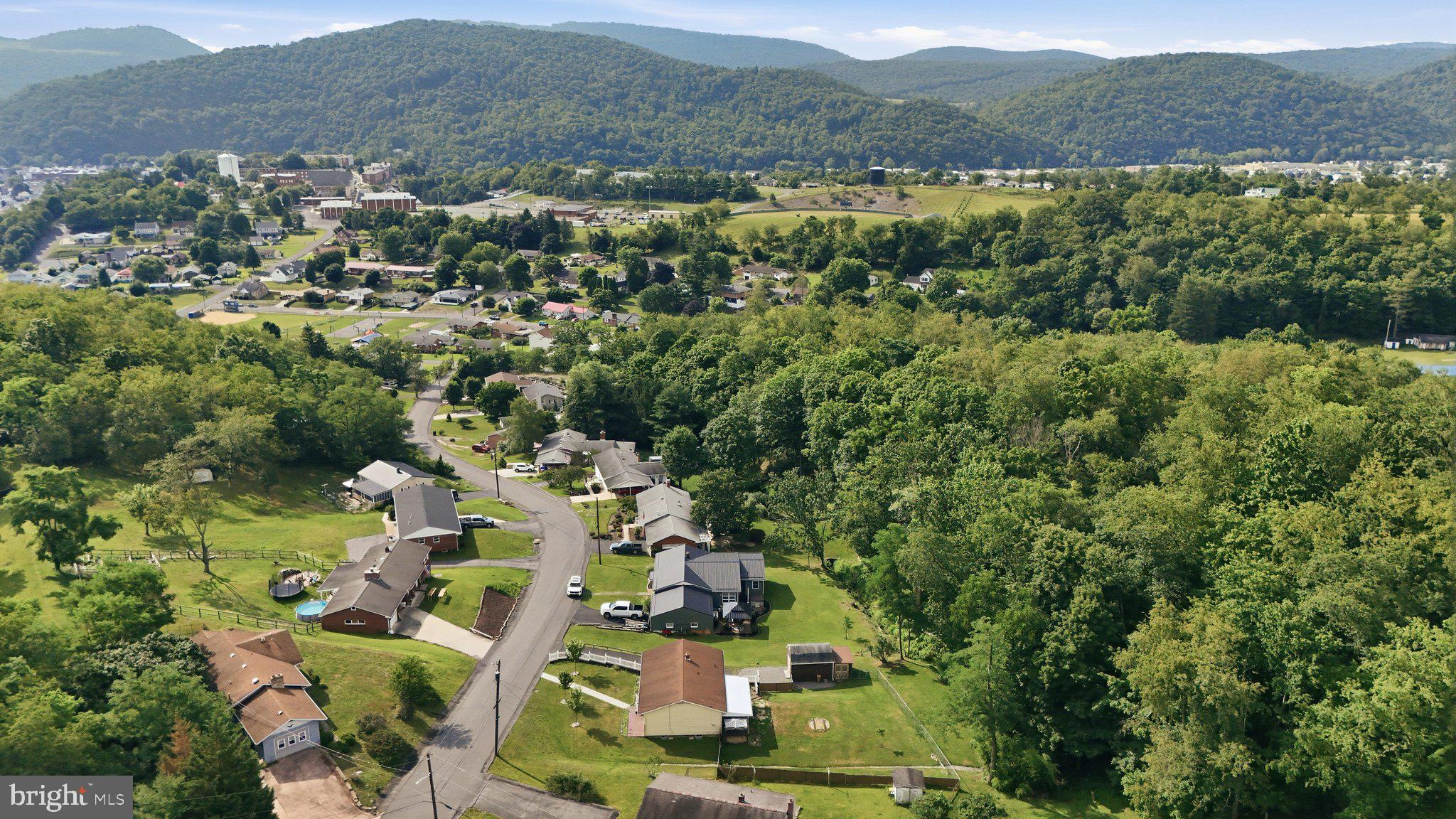 OLD ORCHARD - Residential