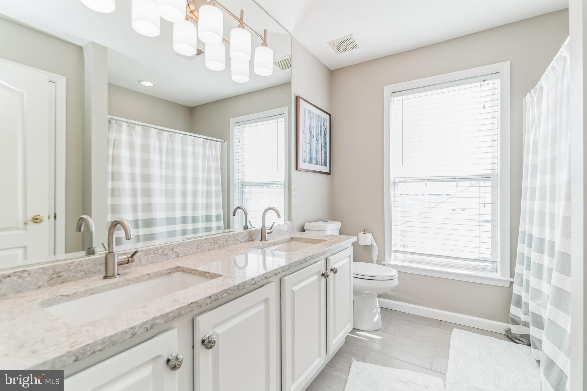 BELMONT BLUFF - Residential