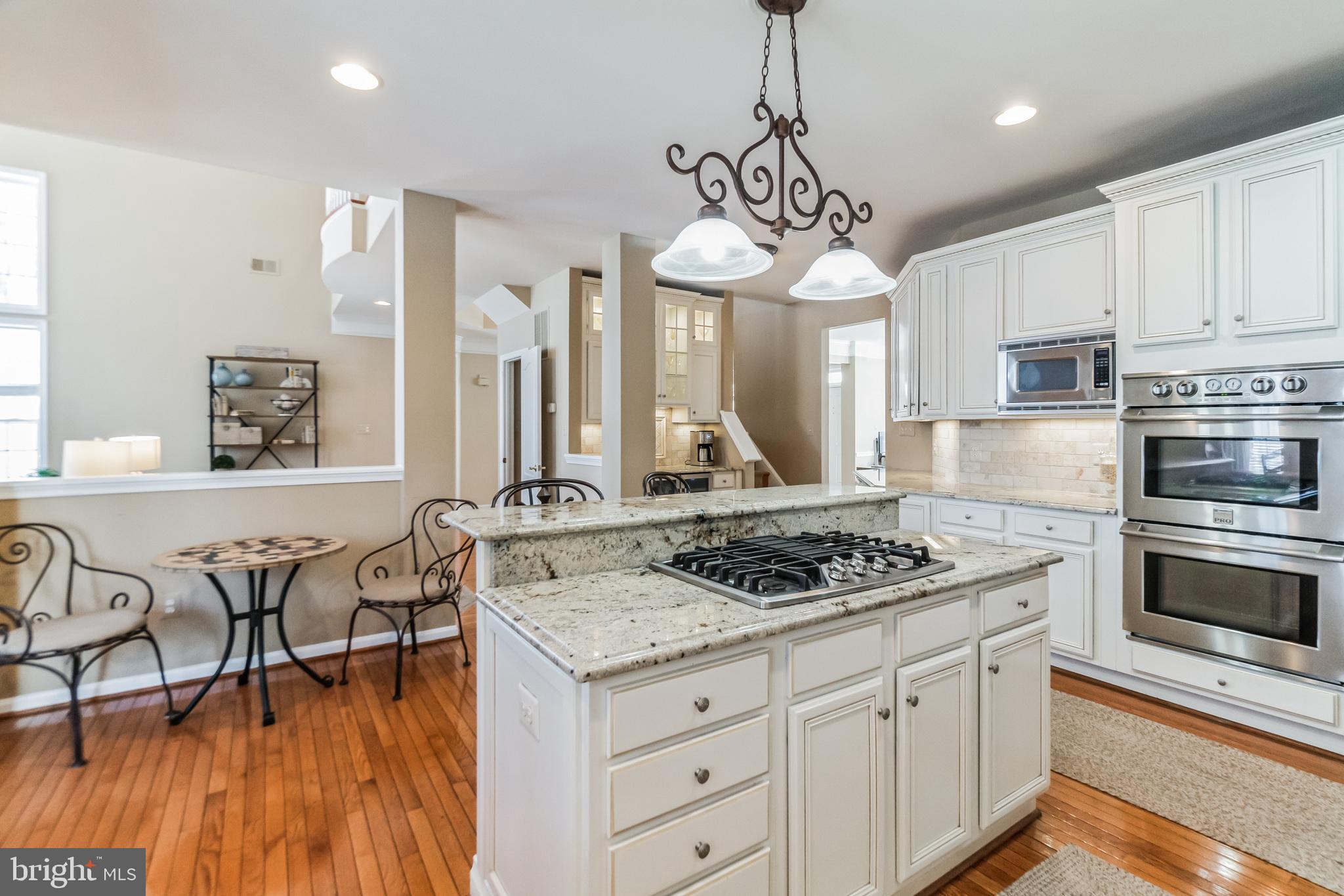 BELMONT BLUFF - Residential