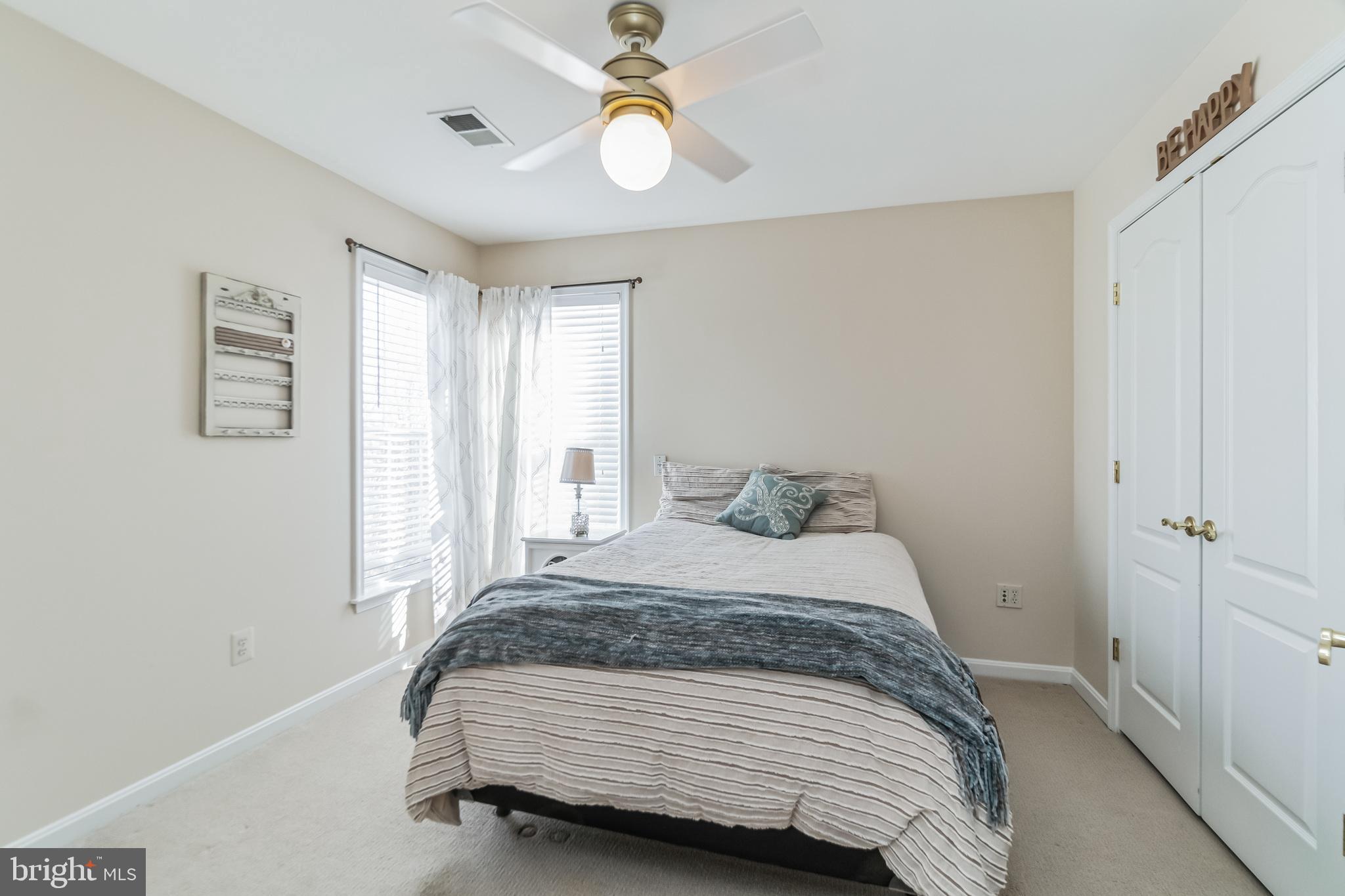 BELMONT BLUFF - Residential