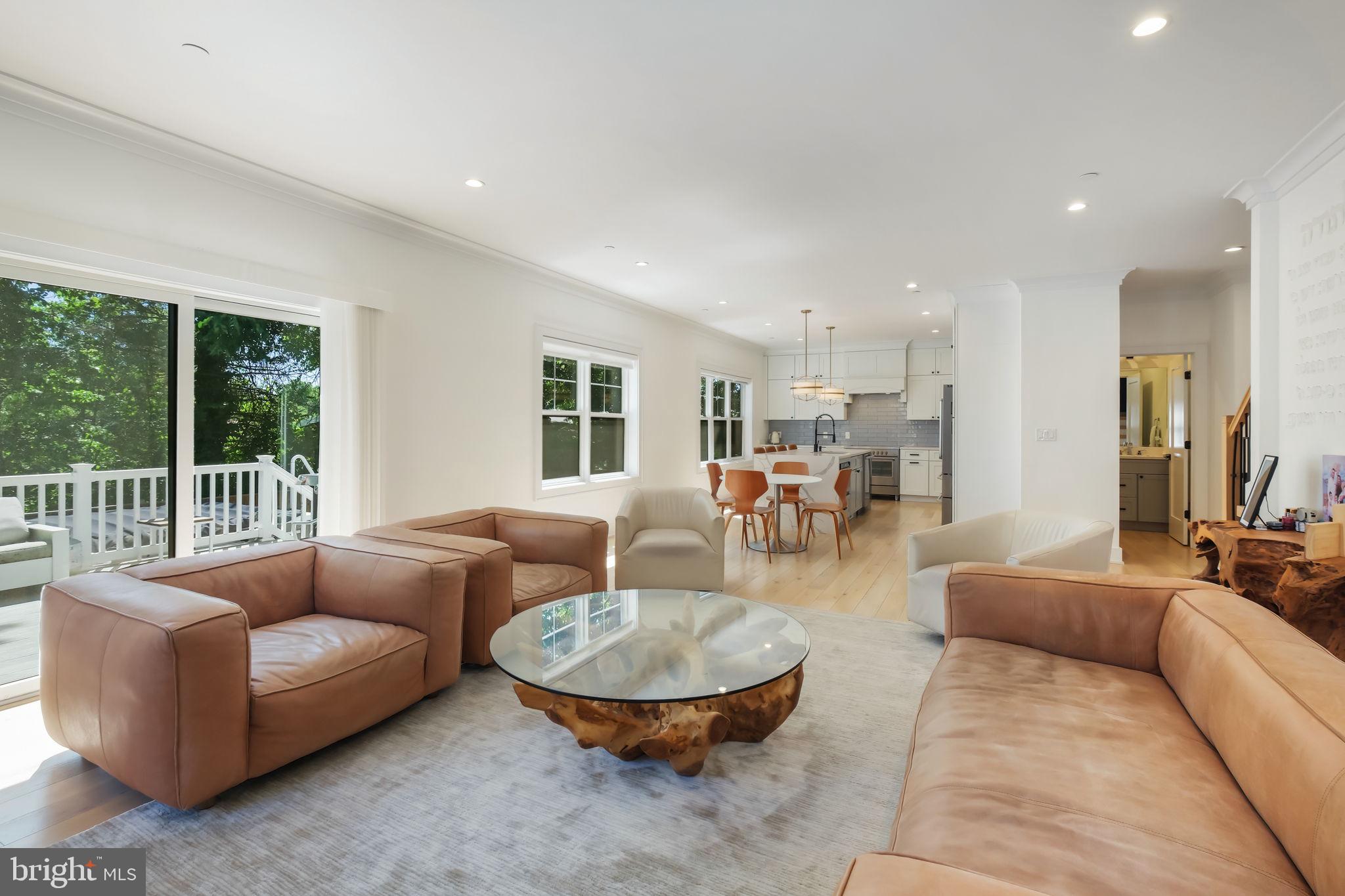 GEORGETOWN VILLAGE - Residential