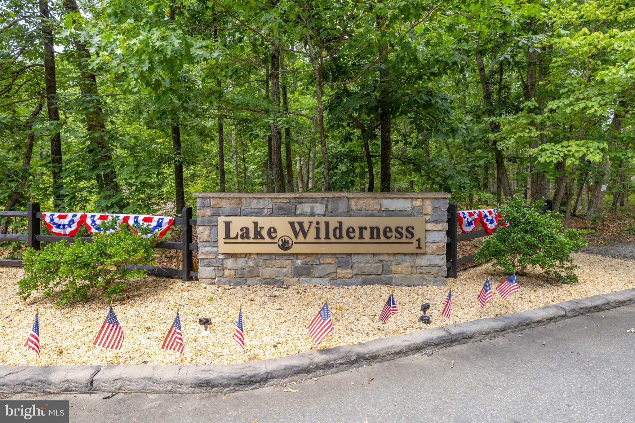 LAKE WILDERNESS - Residential