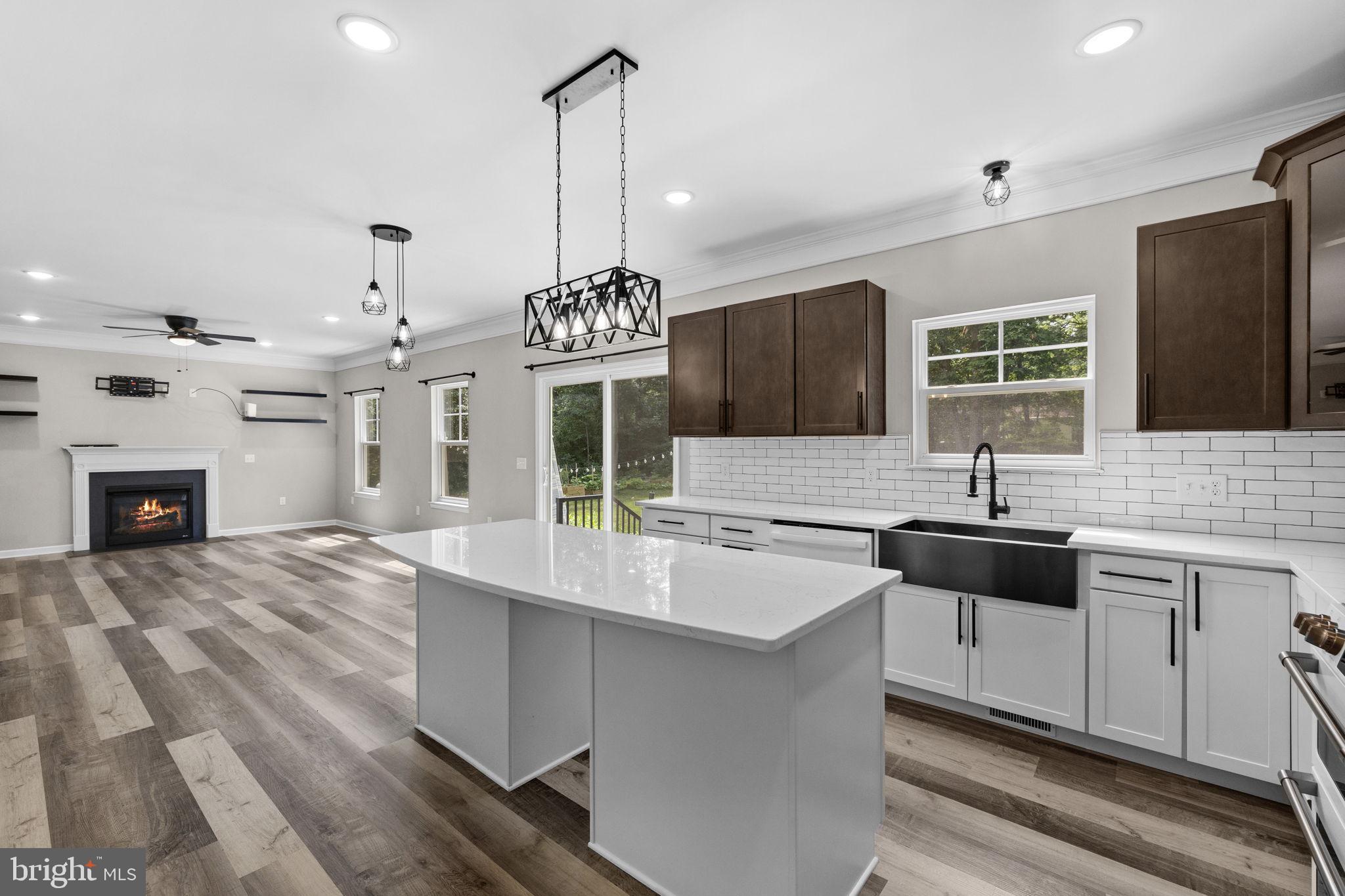 LAKE WILDERNESS - Residential