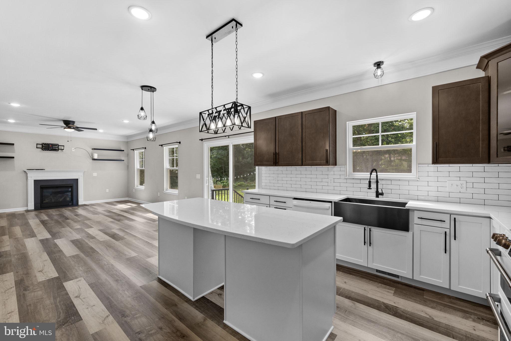LAKE WILDERNESS - Residential