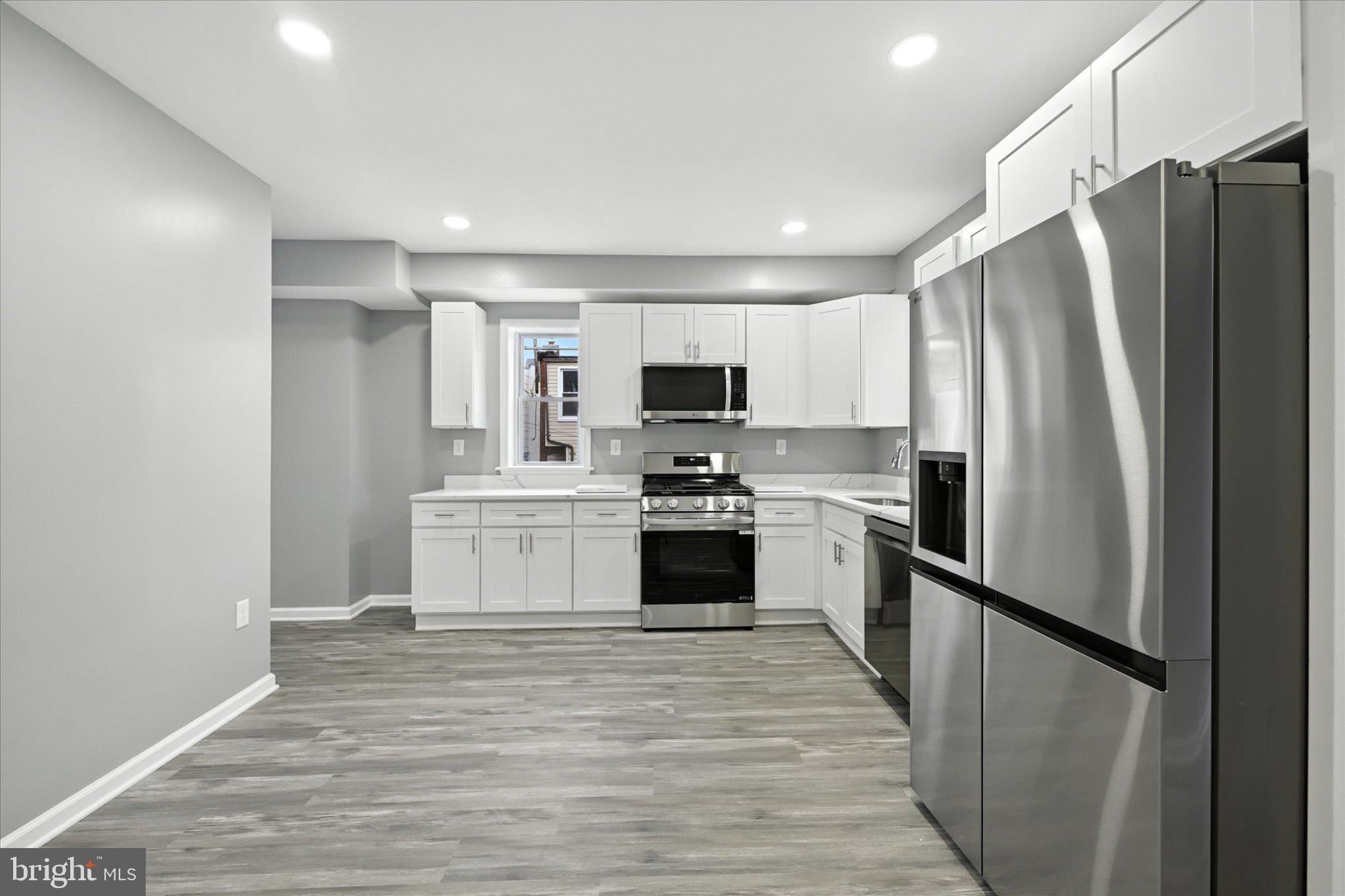 MEDFIELD - Residential