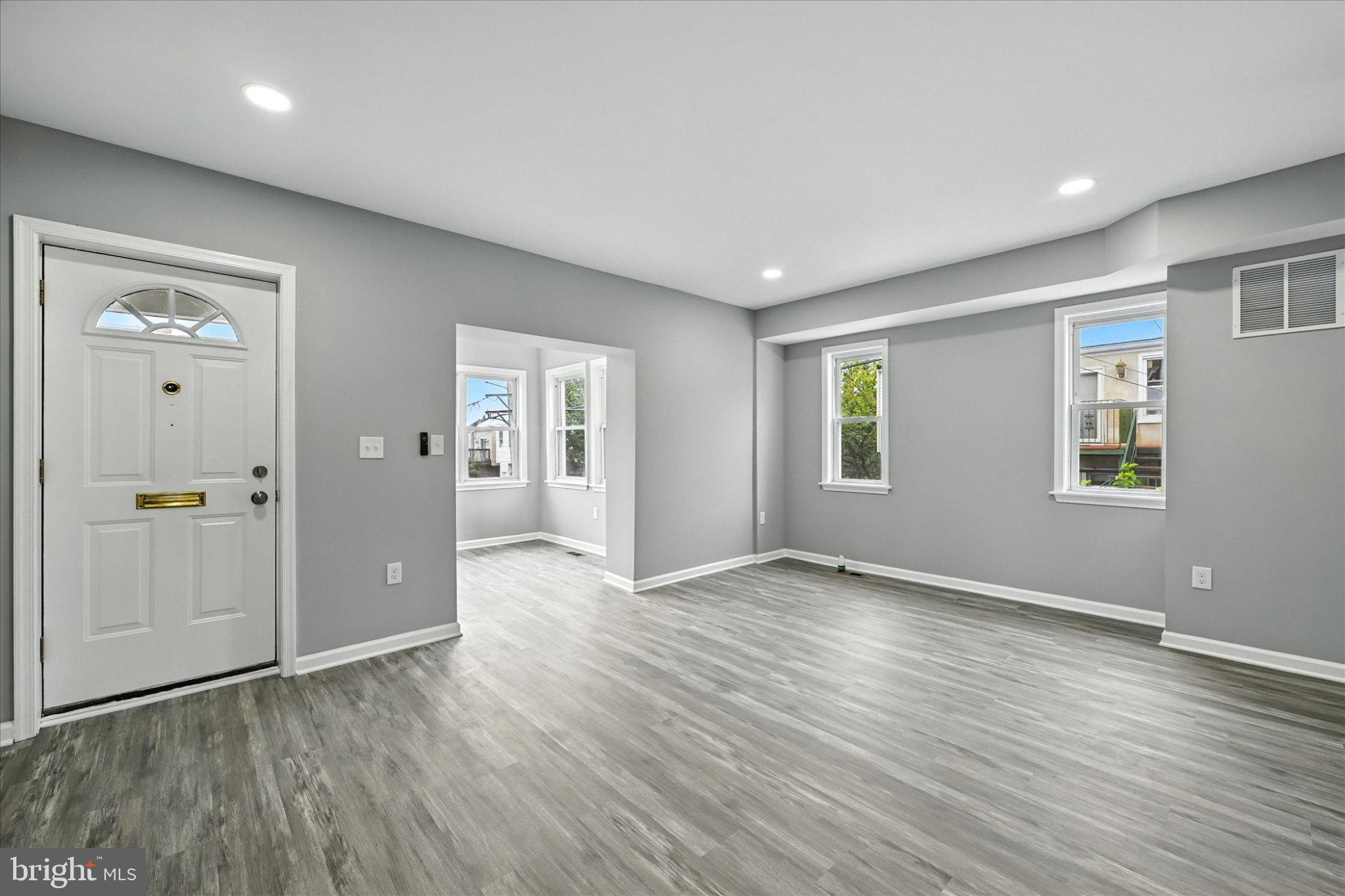 MEDFIELD - Residential