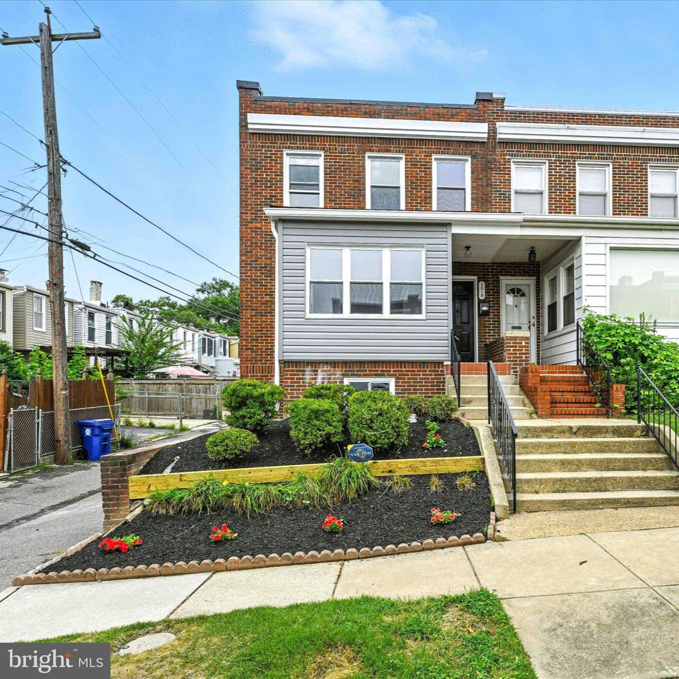 MEDFIELD - Residential