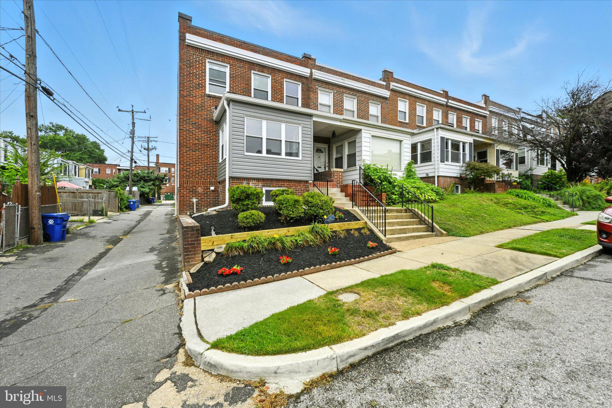 MEDFIELD - Residential