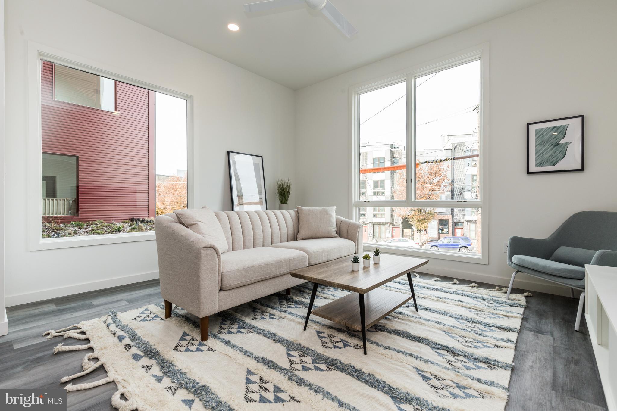 EAST KENSINGTON - Residential Lease