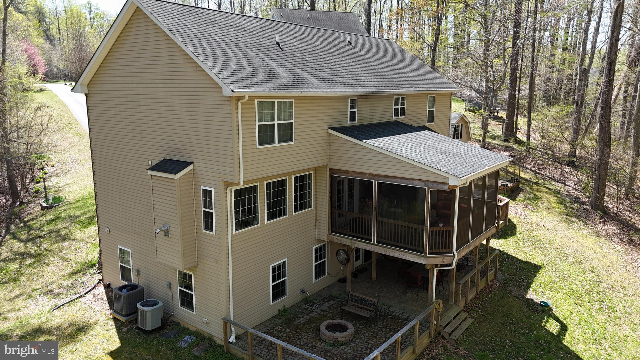HOLBROOK ESTATES - Residential