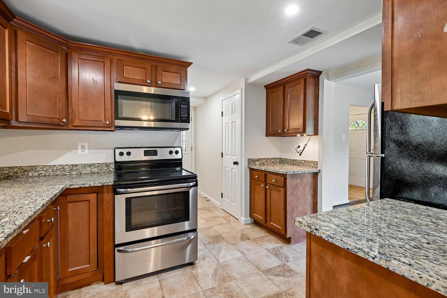 MAPLE RIDGE - Residential